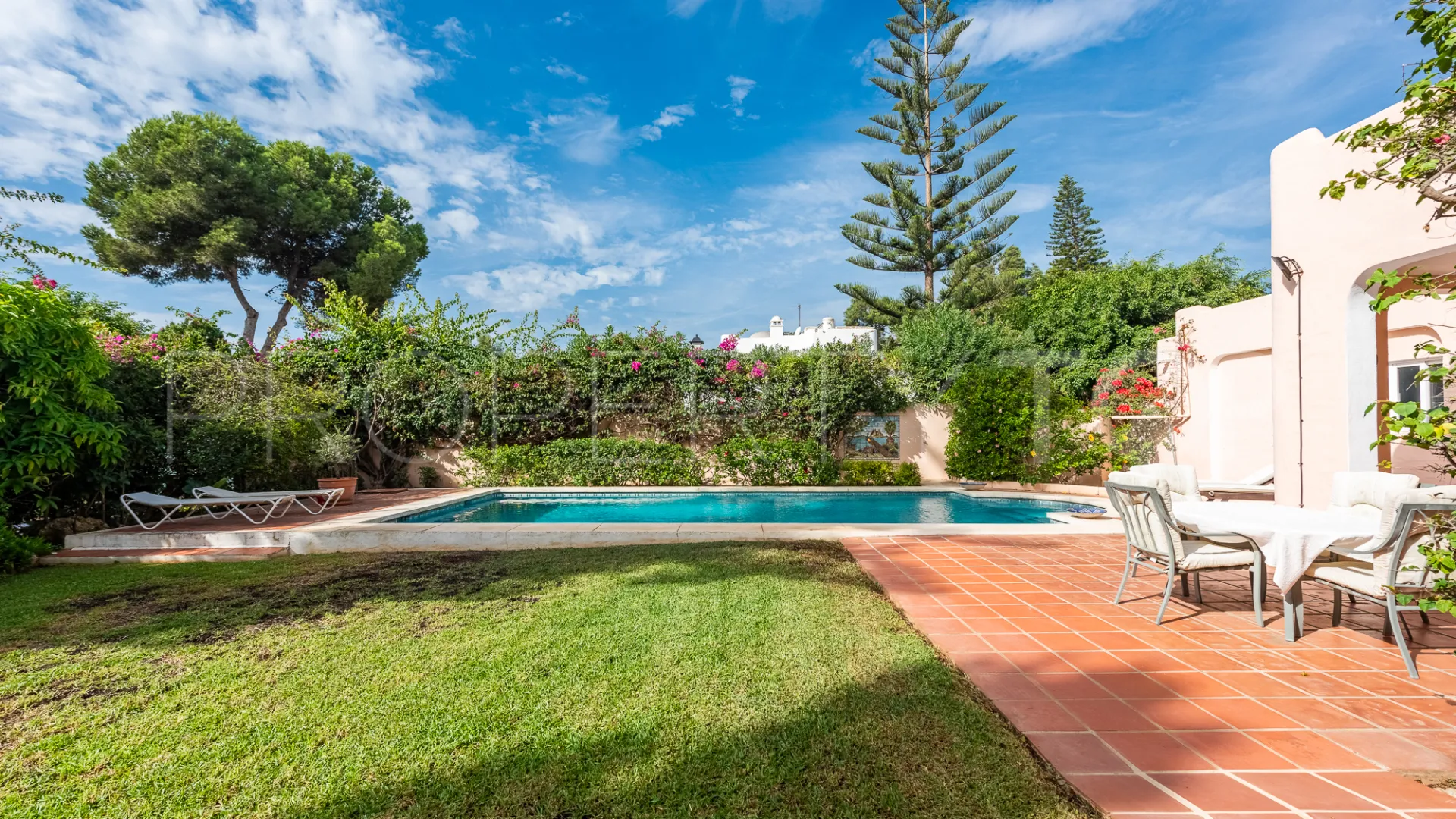 Villa en venta con 4 dormitorios en Paraiso Barronal