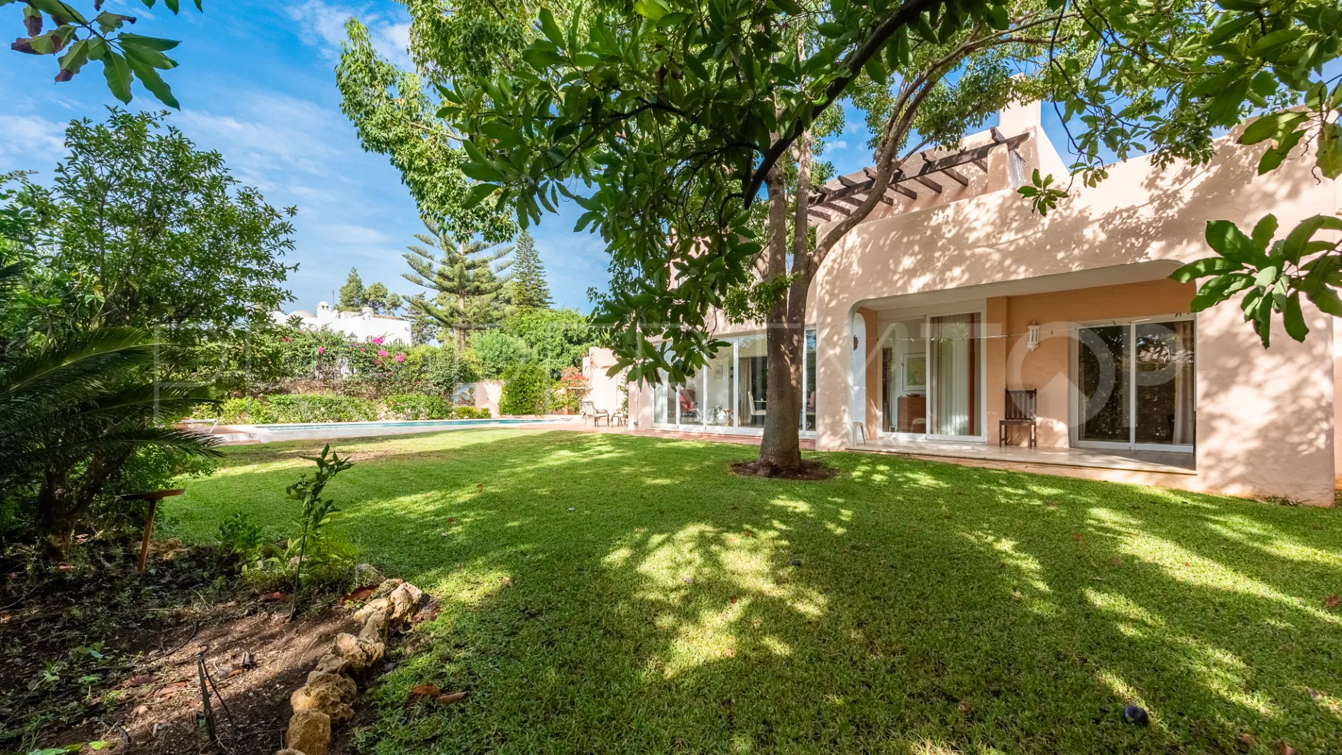 Villa en venta con 4 dormitorios en Paraiso Barronal