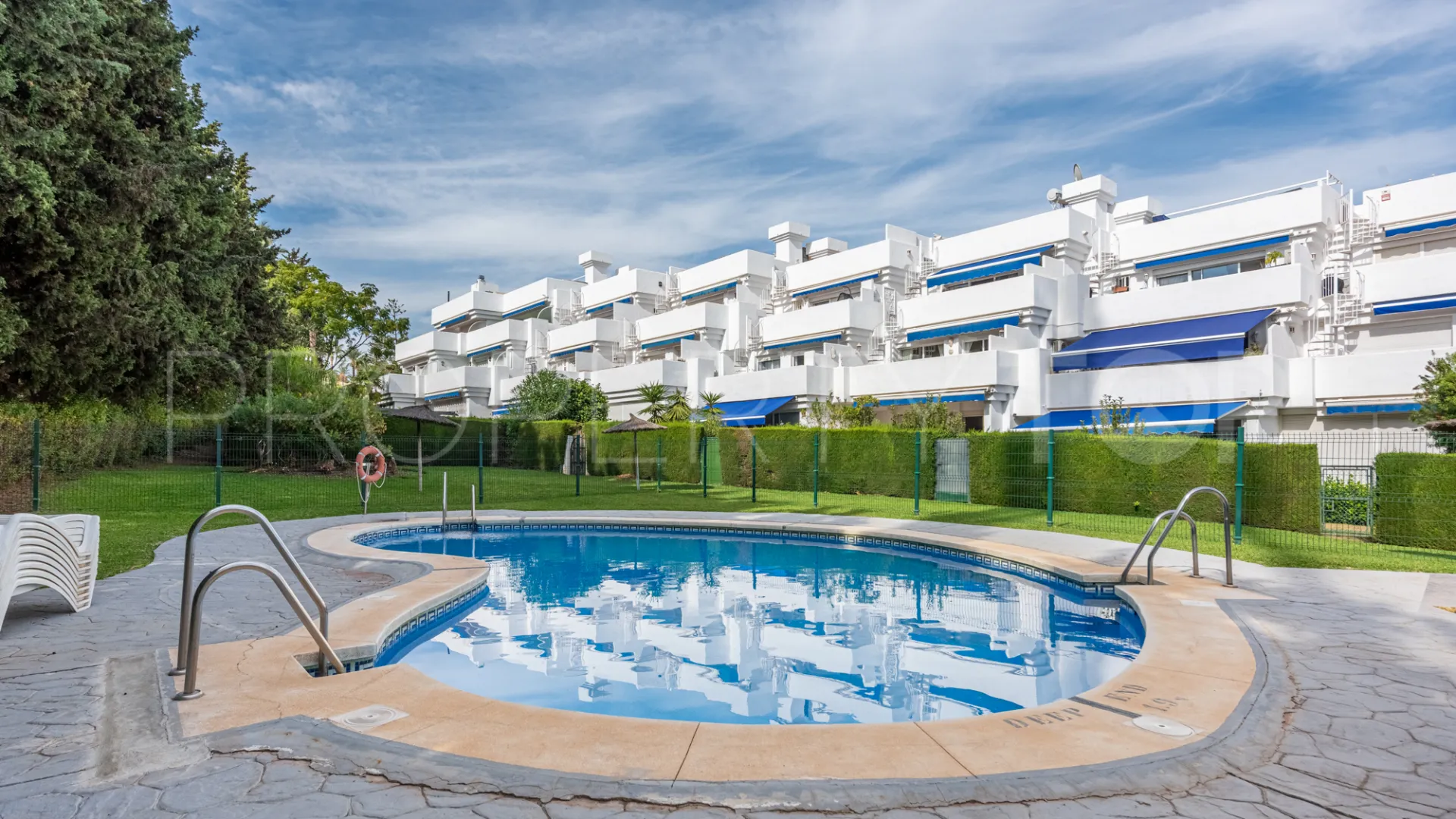 Apartment in El Paraiso for sale