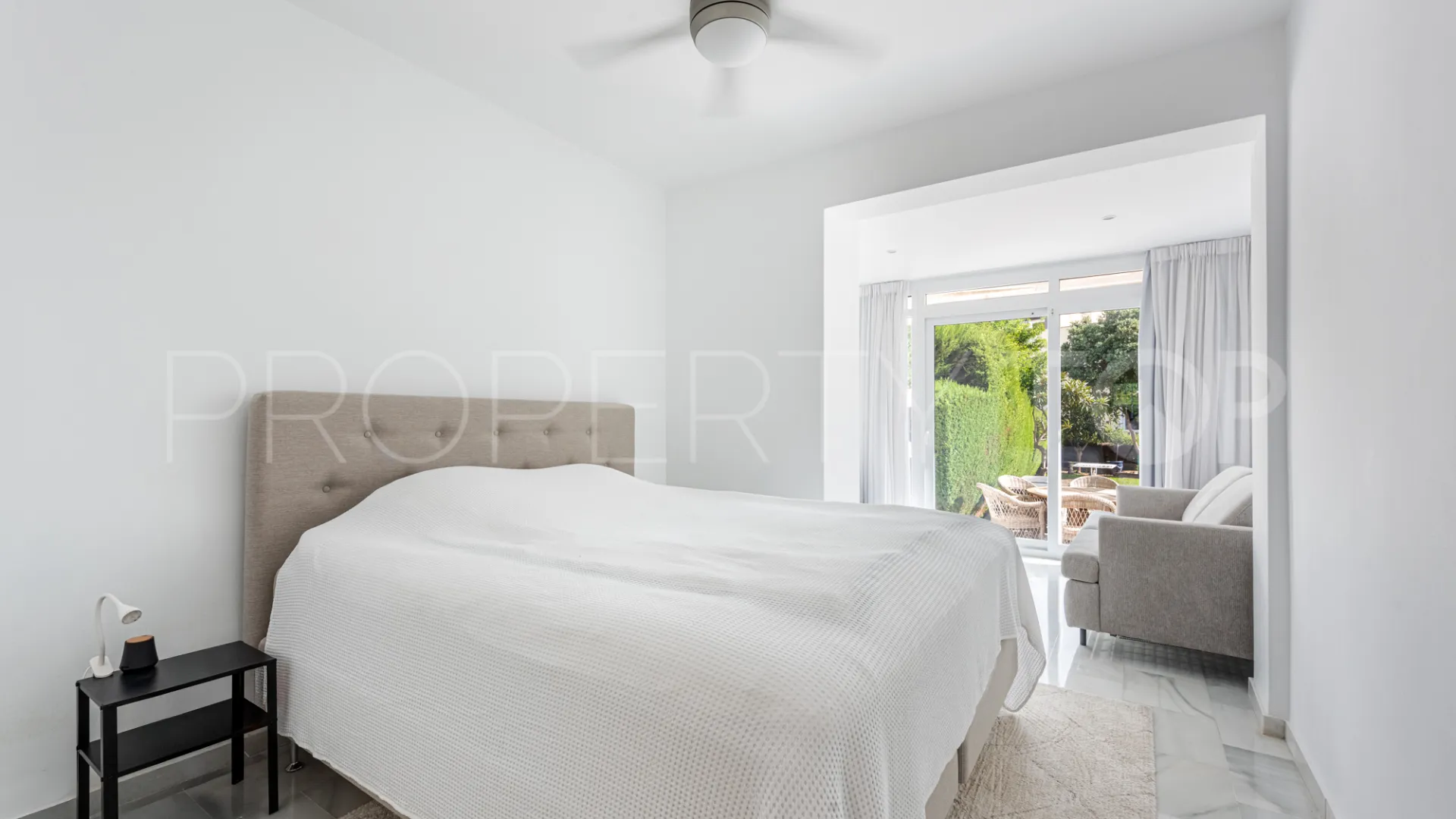 Apartment in El Paraiso for sale