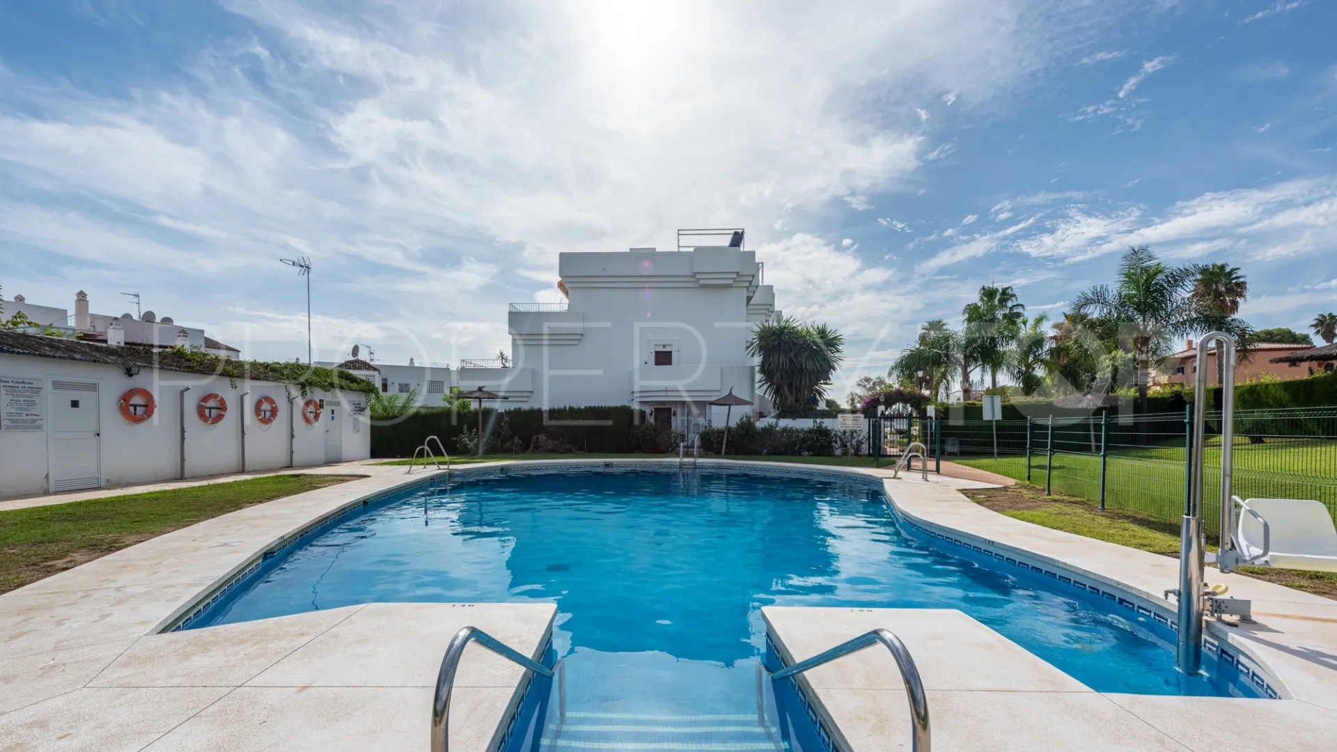 Apartment in El Paraiso for sale
