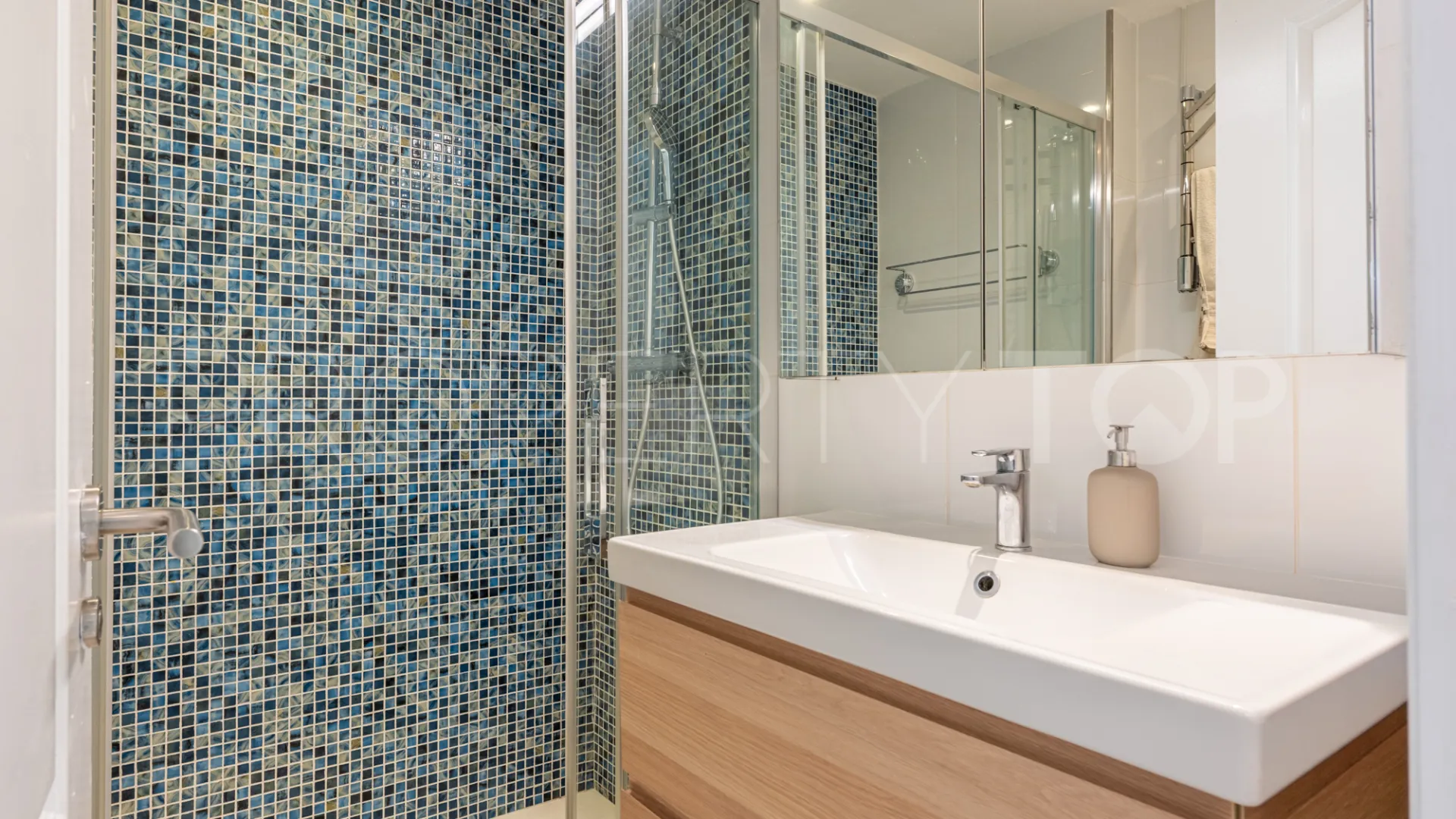 Apartment in El Paraiso for sale