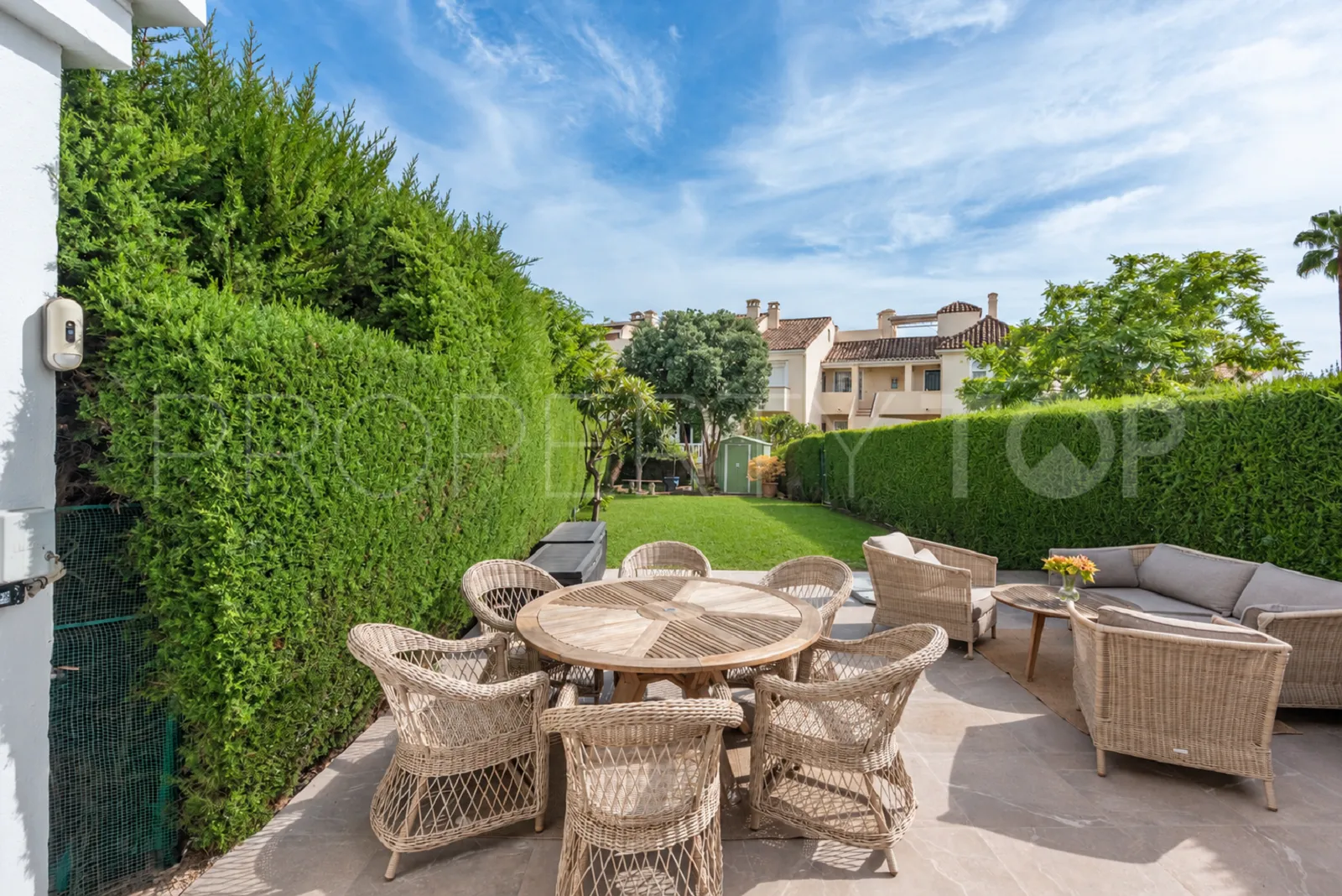 Apartment in El Paraiso for sale