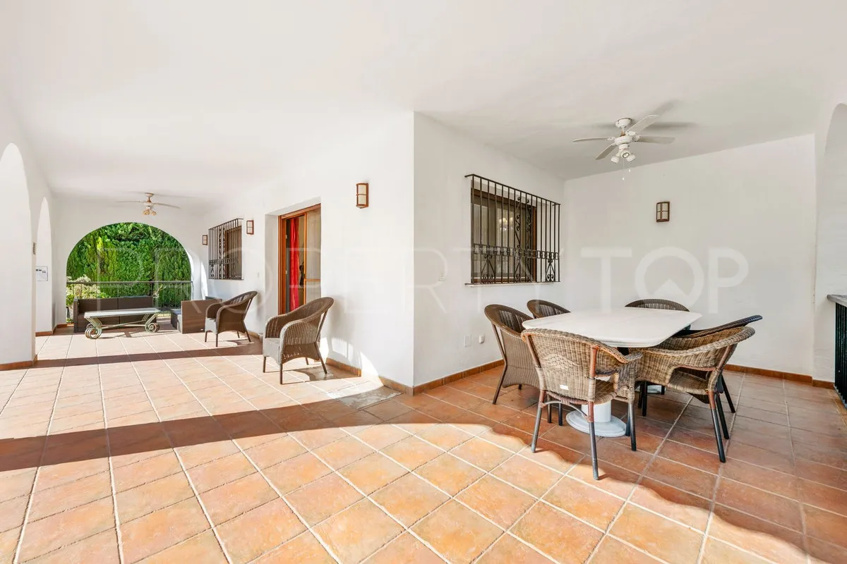 For sale 5 bedrooms villa in Atalaya