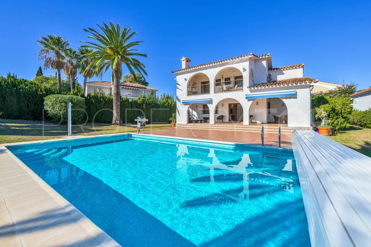 For sale 5 bedrooms villa in Atalaya