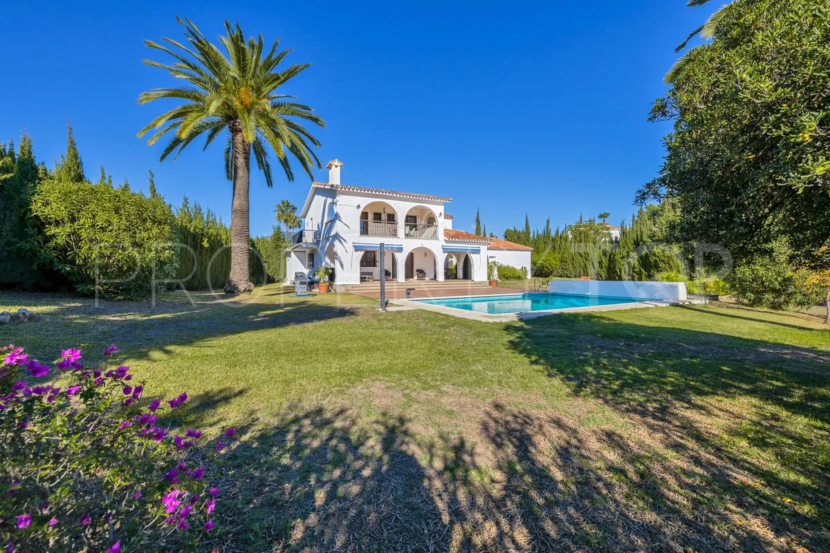 For sale 5 bedrooms villa in Atalaya