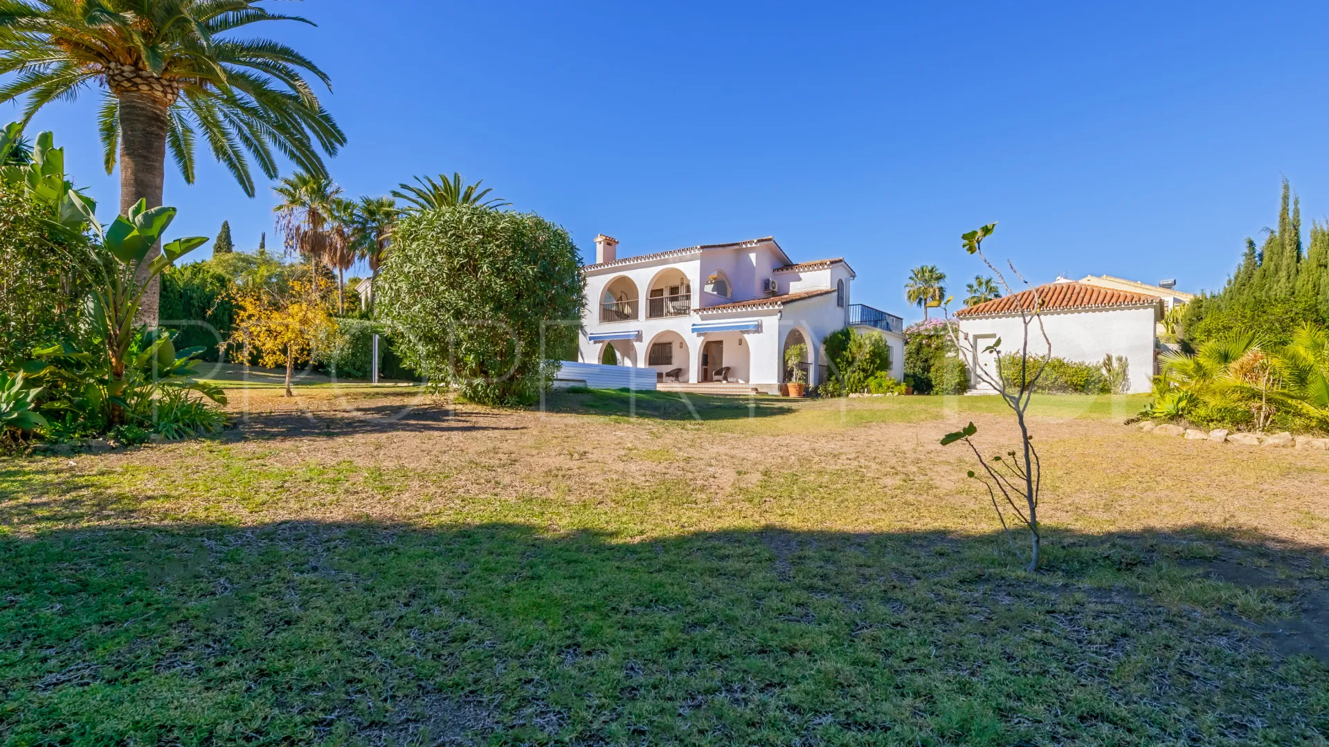 For sale 5 bedrooms villa in Atalaya