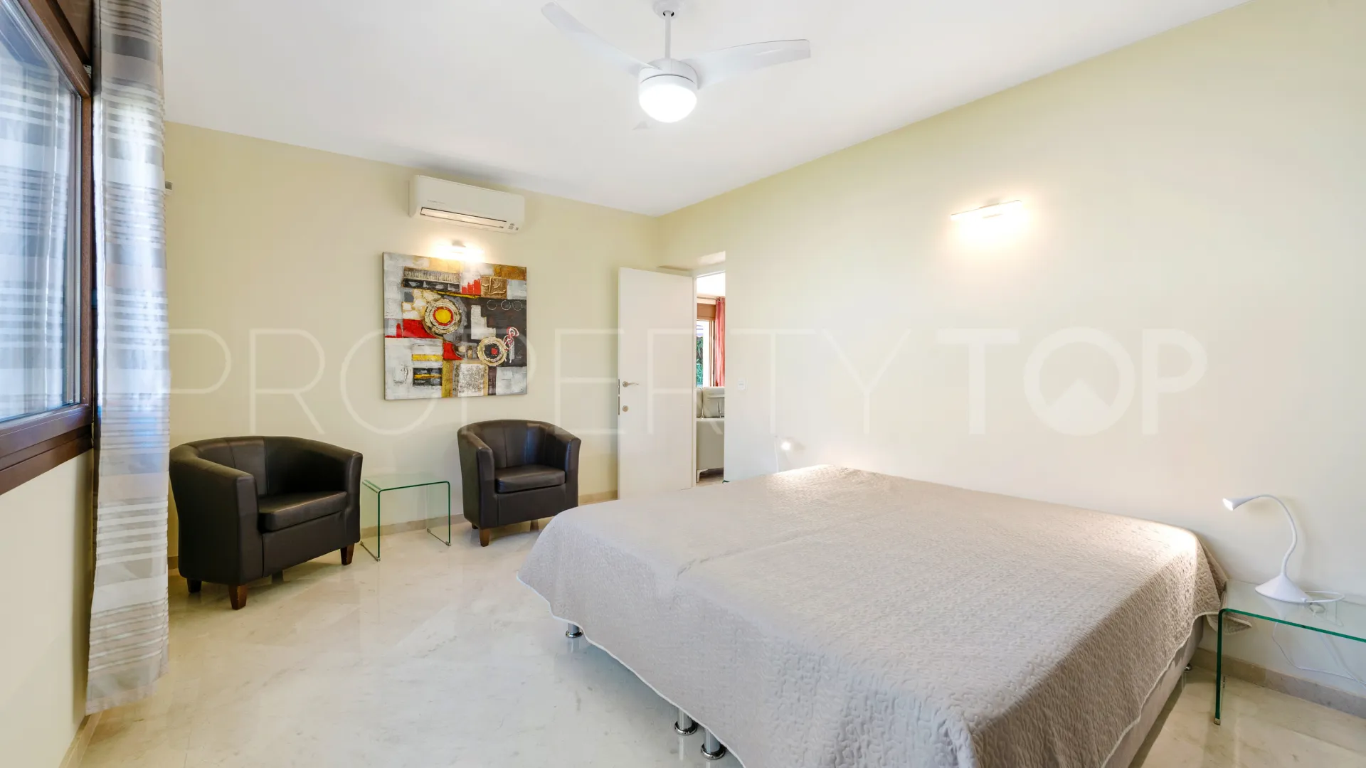 For sale 5 bedrooms villa in Atalaya