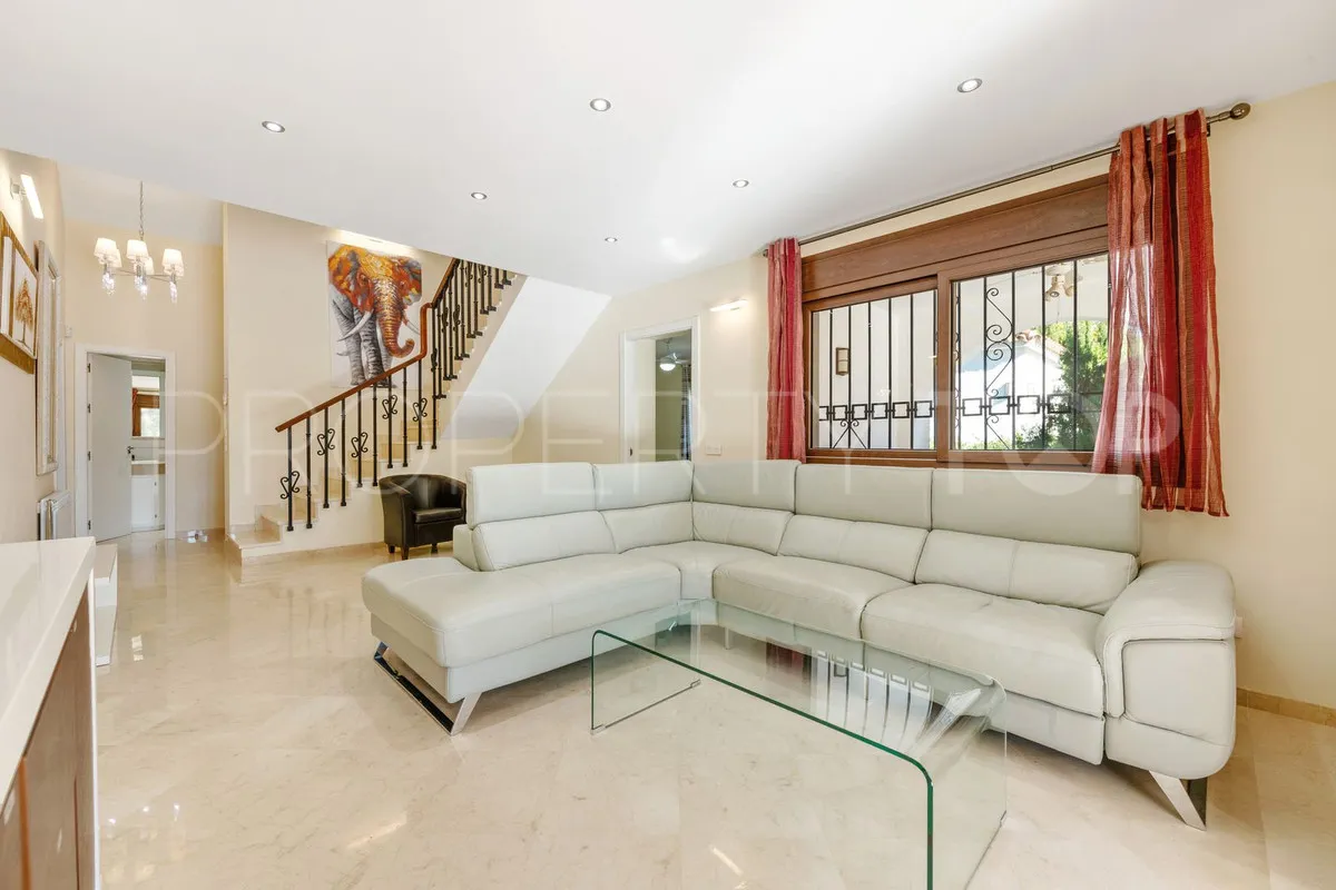 For sale 5 bedrooms villa in Atalaya