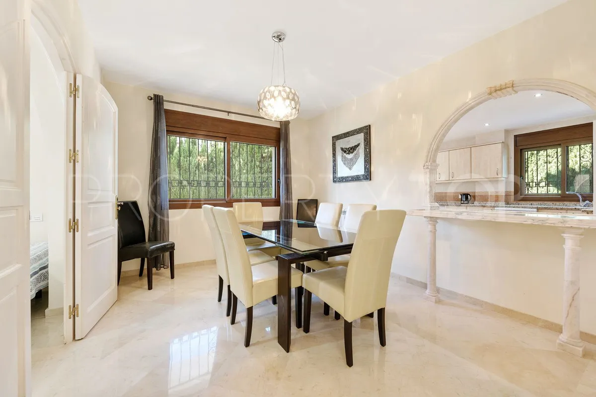 For sale 5 bedrooms villa in Atalaya