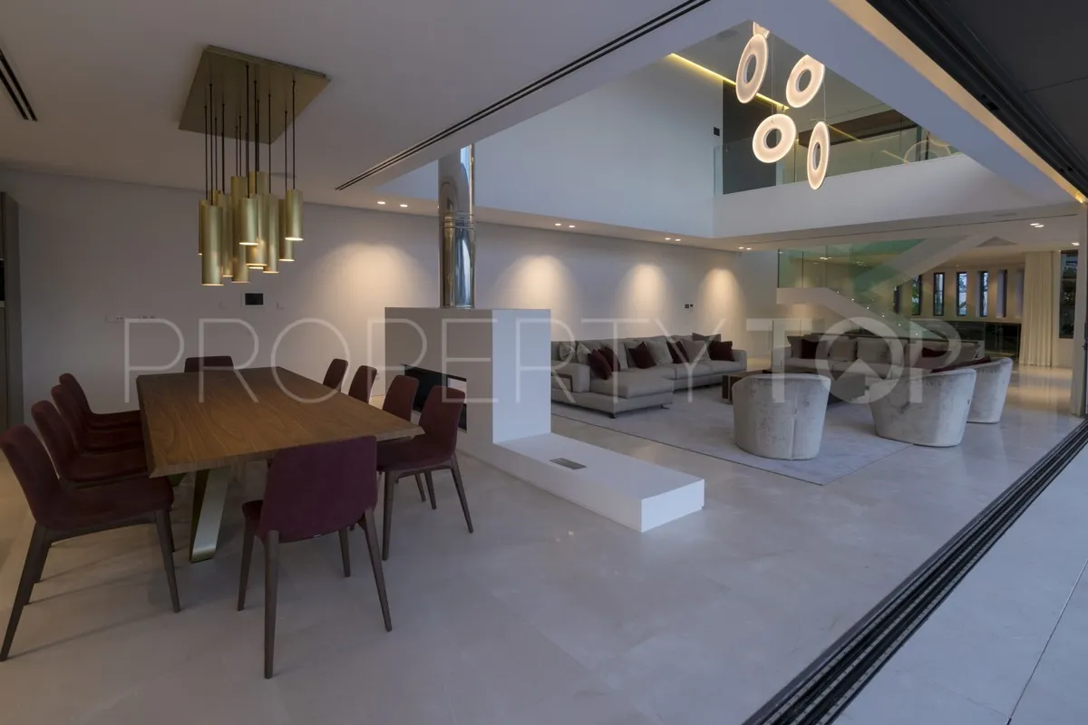 Se vende villa en La Quinta