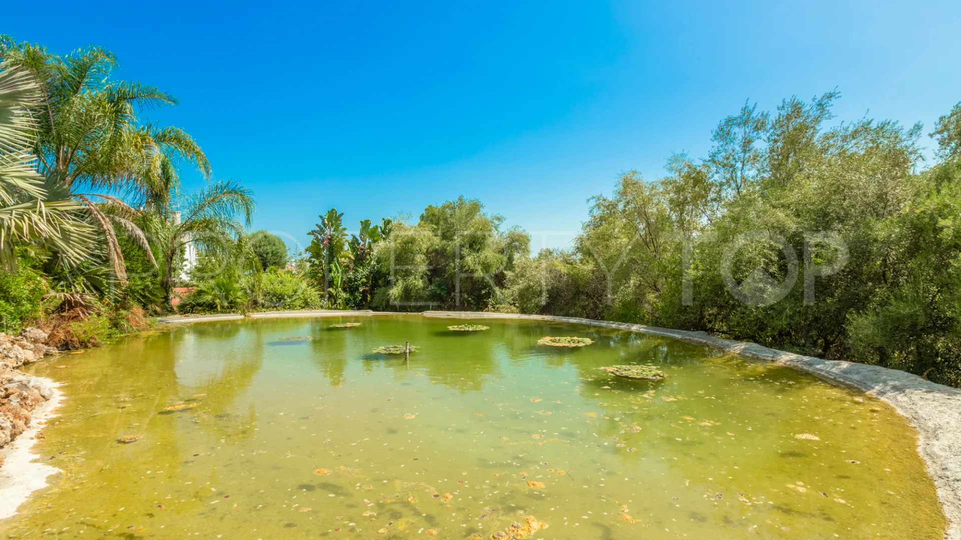 Villa a la venta de 10 dormitorios en Sierra Blanca