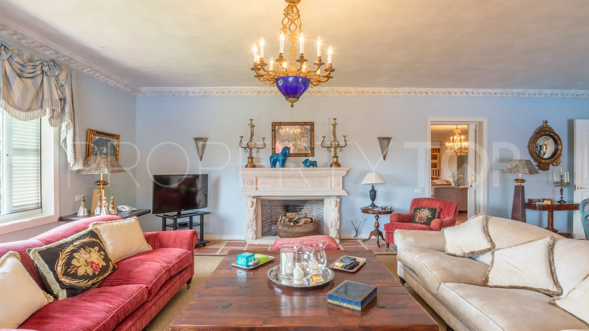 Villa a la venta de 10 dormitorios en Sierra Blanca