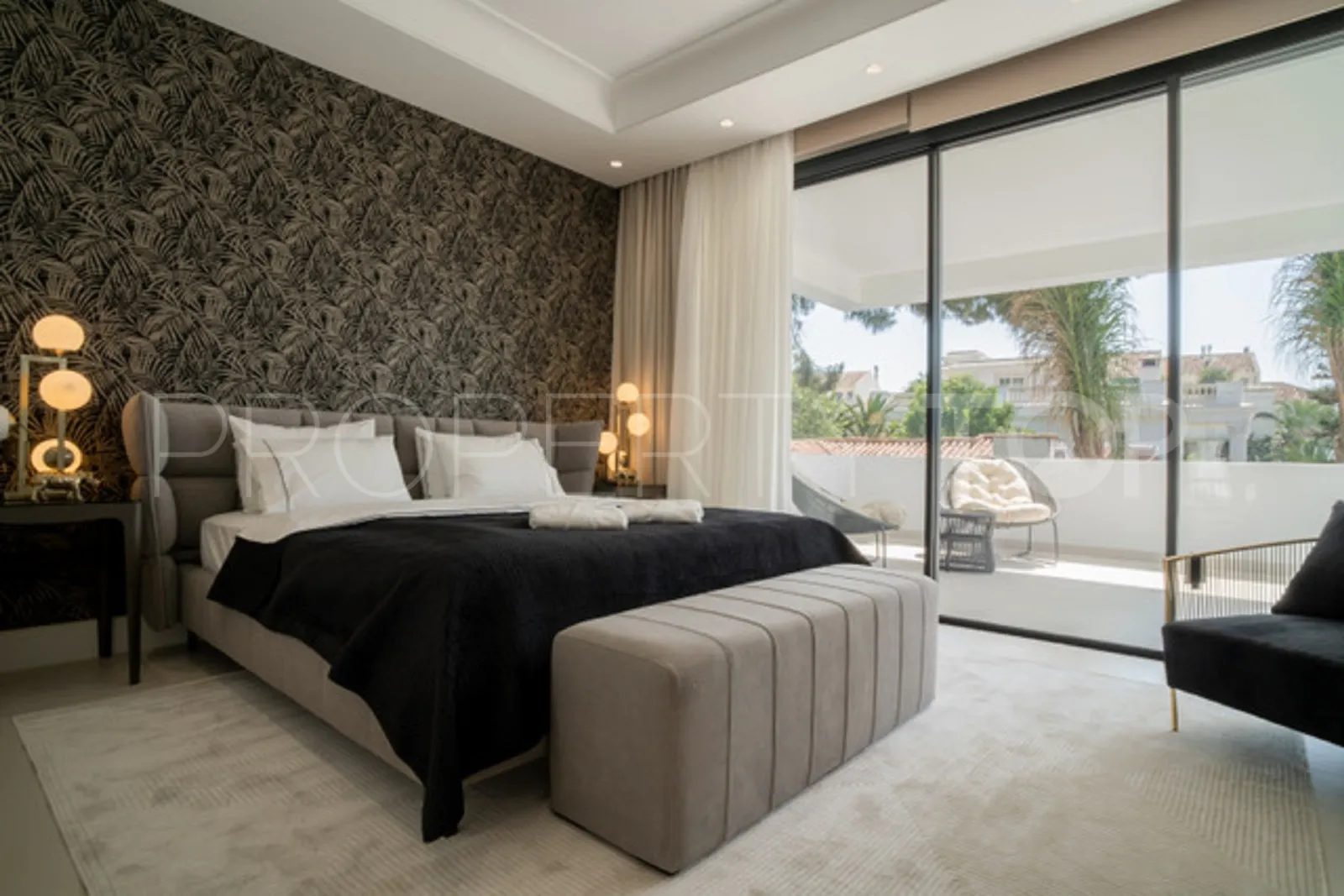 Villa en venta con 5 dormitorios en Marbella Golden Mile