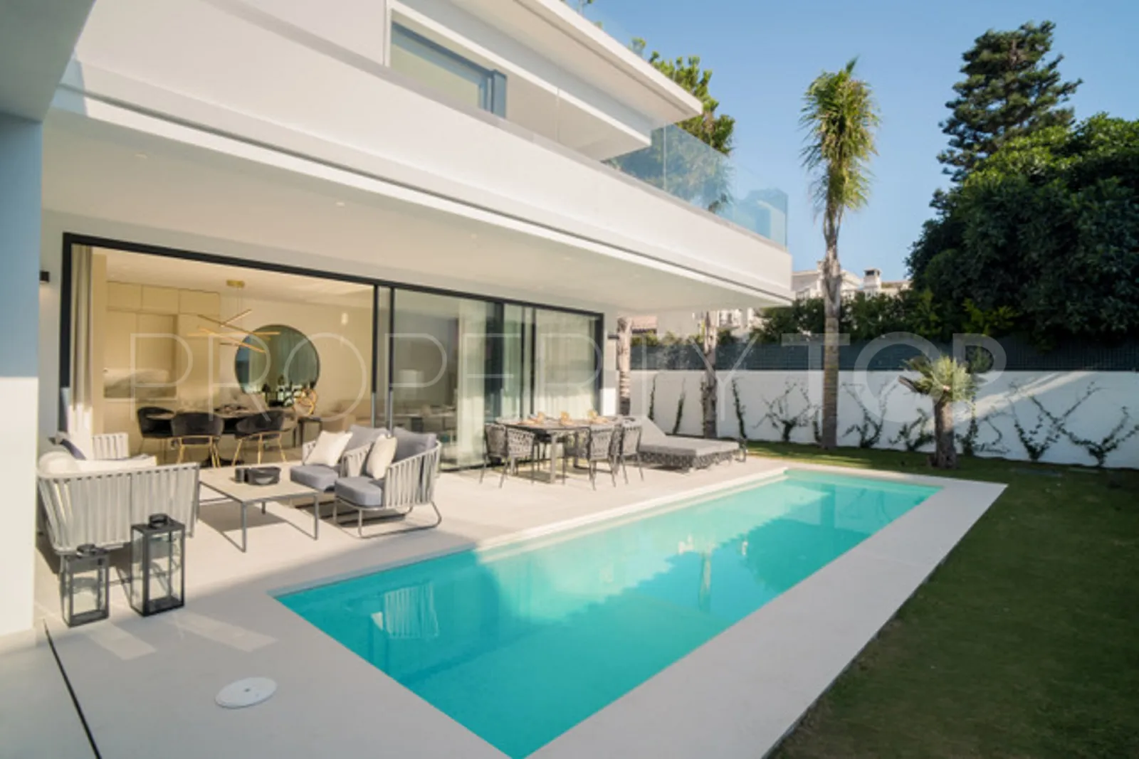 Villa en venta con 5 dormitorios en Marbella Golden Mile