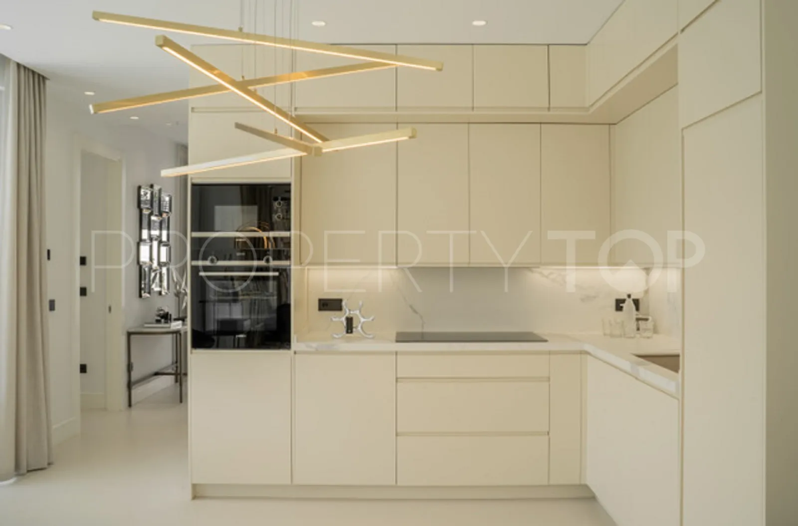 Villa en venta con 5 dormitorios en Marbella Golden Mile