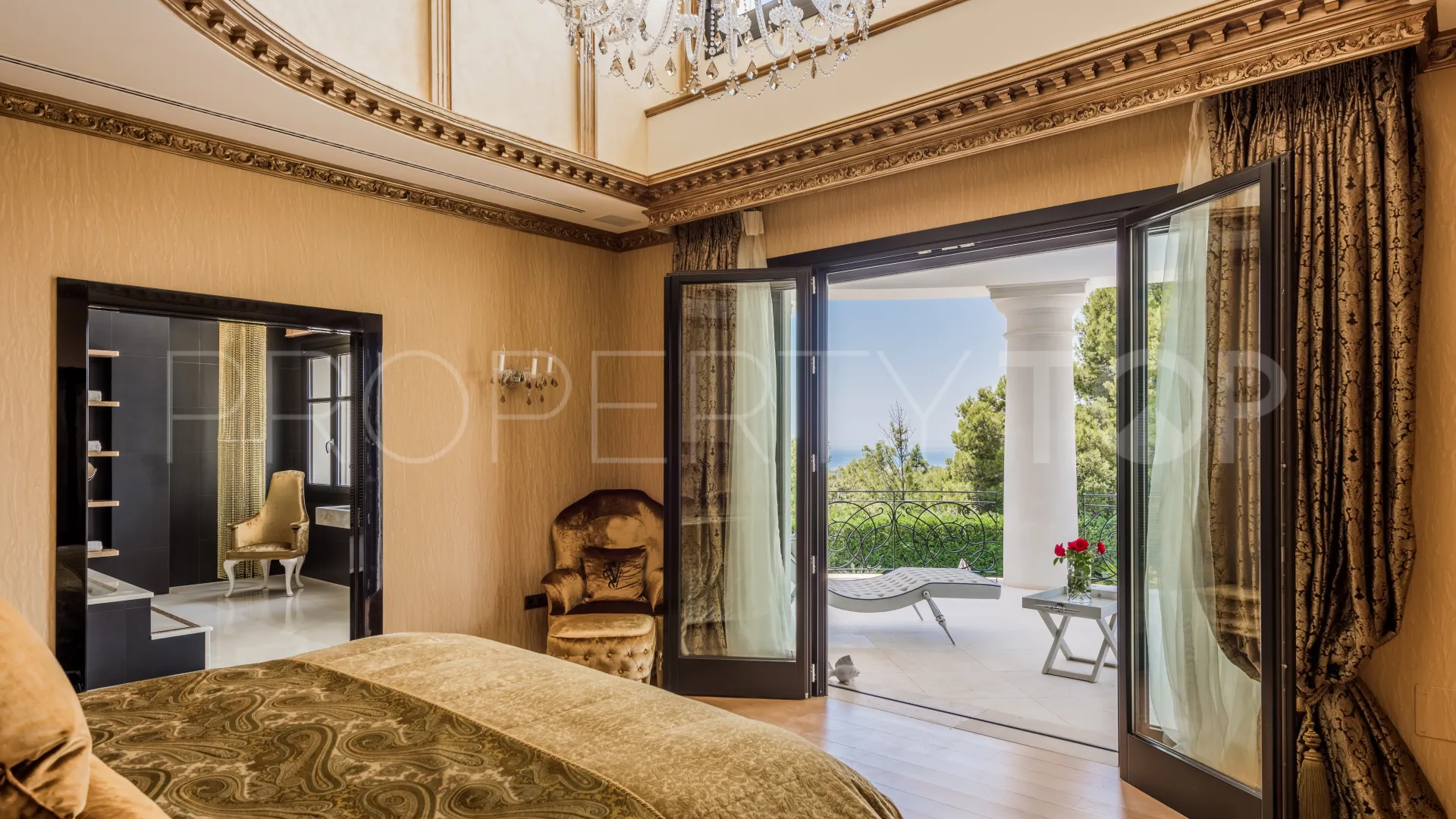Hacienda las Chapas, villa en venta con 7 dormitorios