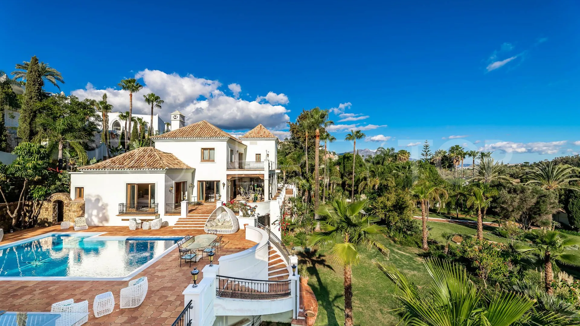 Villa en venta en Paraiso Alto con 16 dormitorios