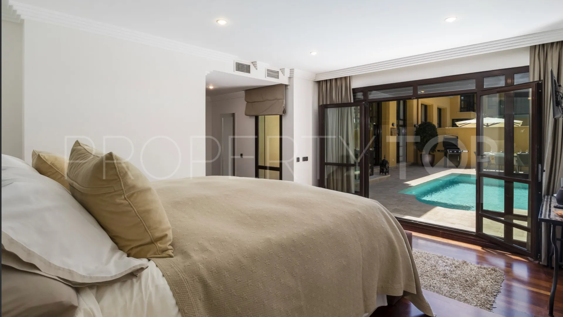 4 bedrooms Bahia de Banus villa for sale