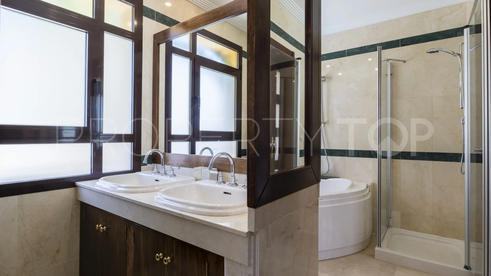 4 bedrooms Bahia de Banus villa for sale