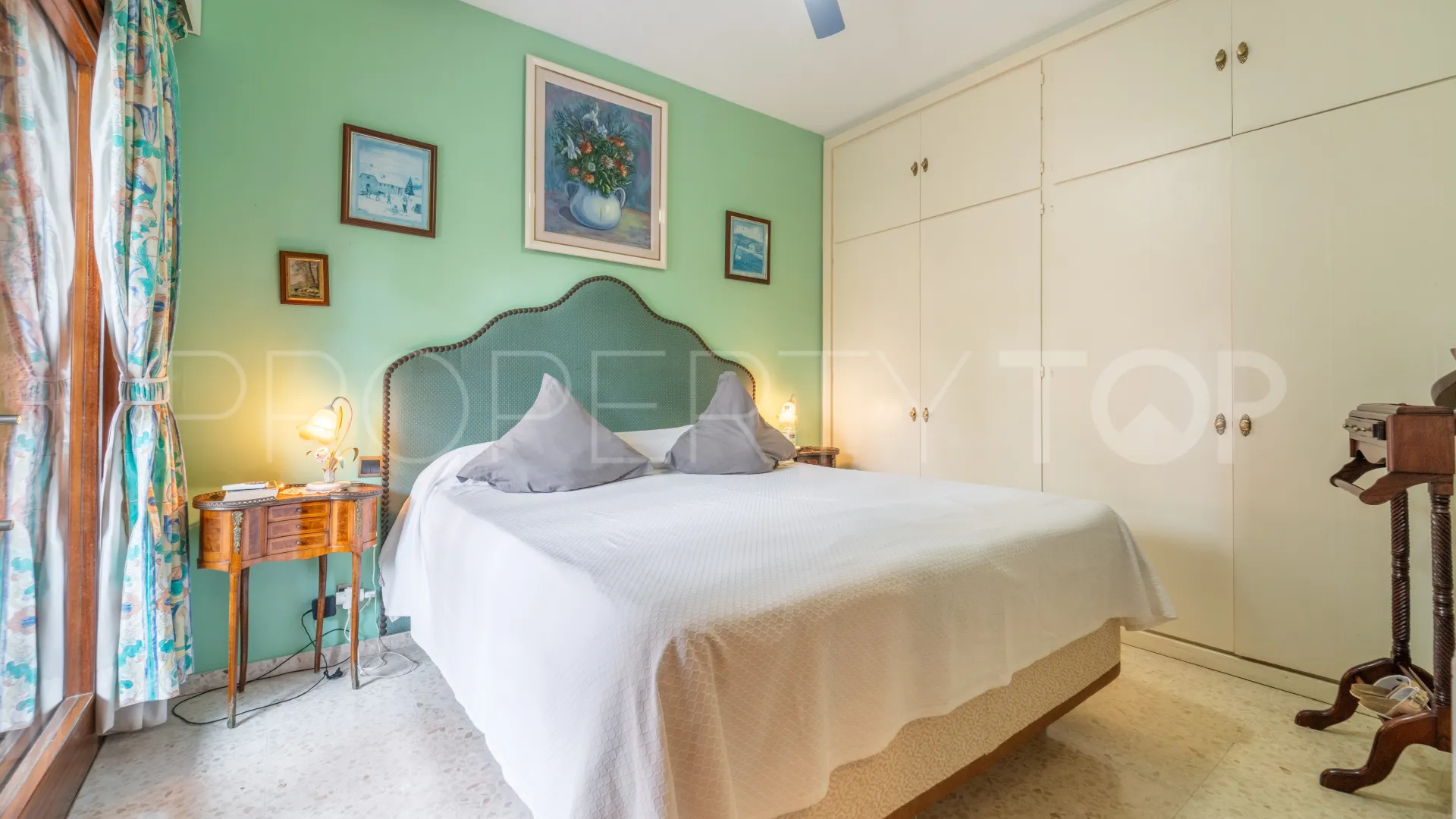 Beach Side New Golden Mile 9 bedrooms villa for sale