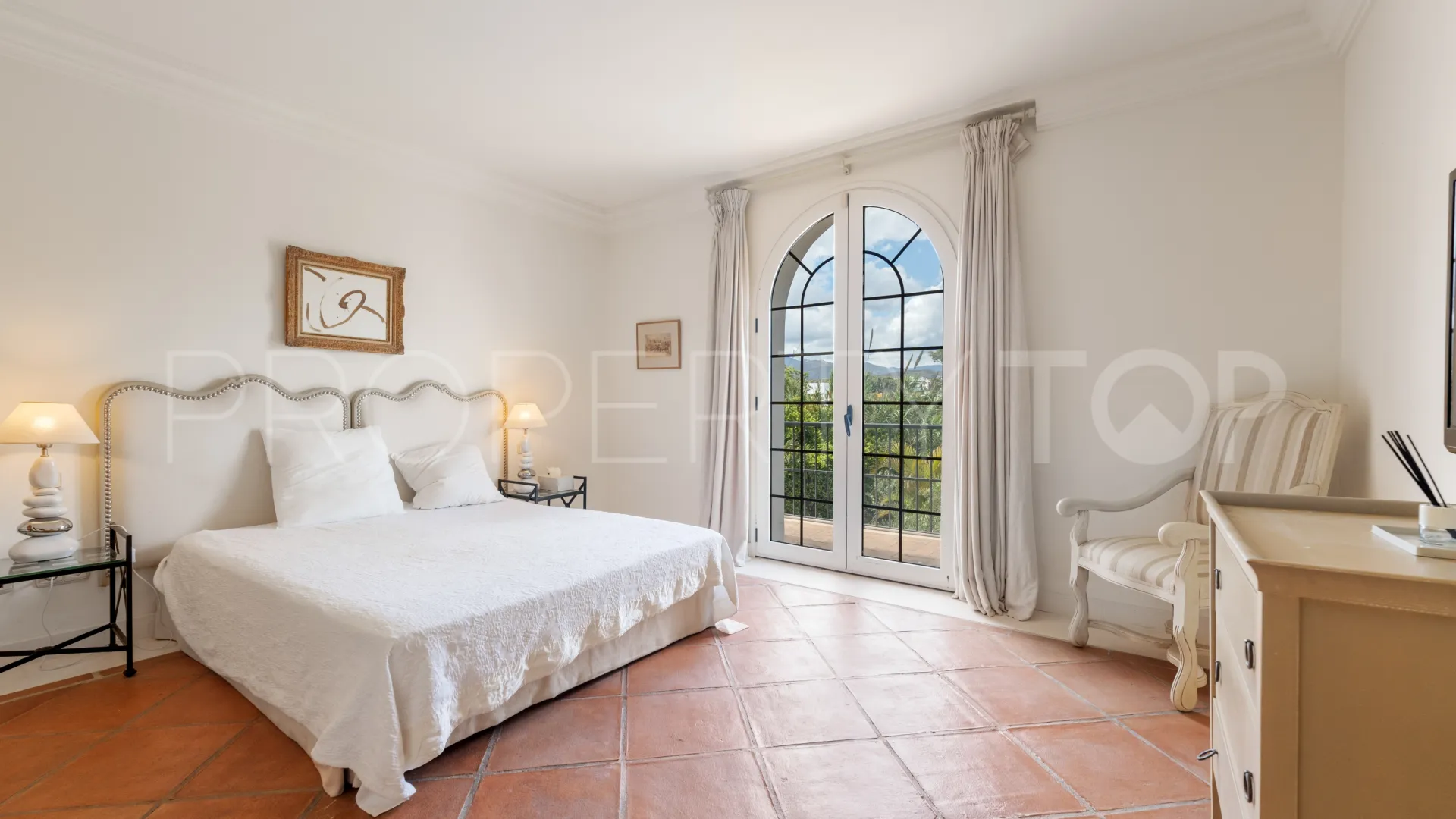 9 bedrooms Beach Side New Golden Mile villa for sale