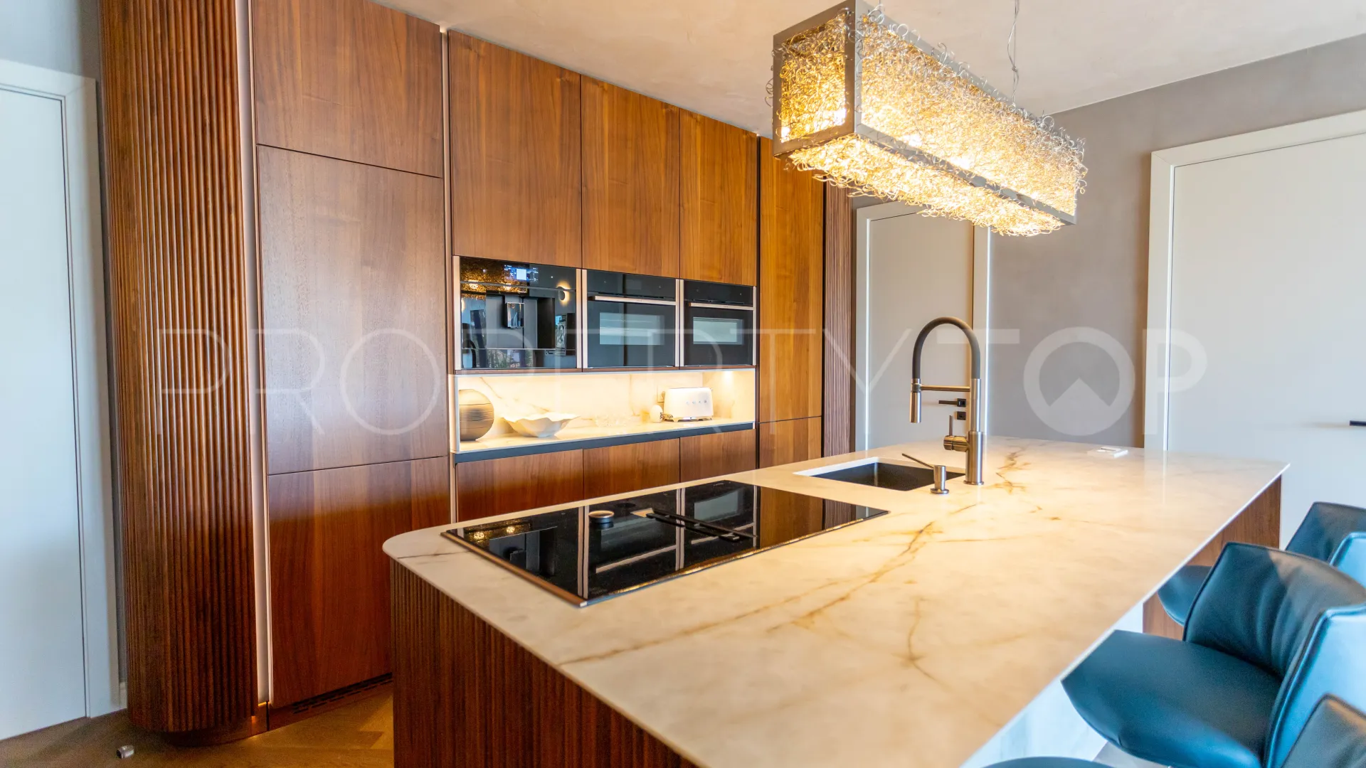 5 bedrooms Beach Side New Golden Mile villa for sale