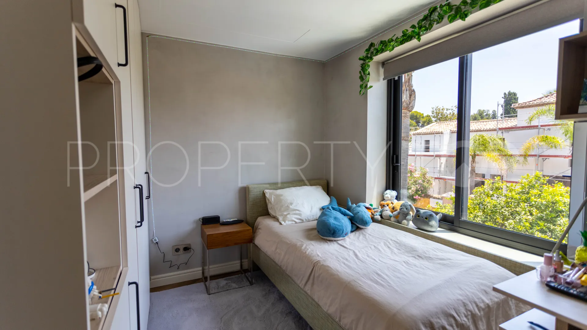 5 bedrooms Beach Side New Golden Mile villa for sale