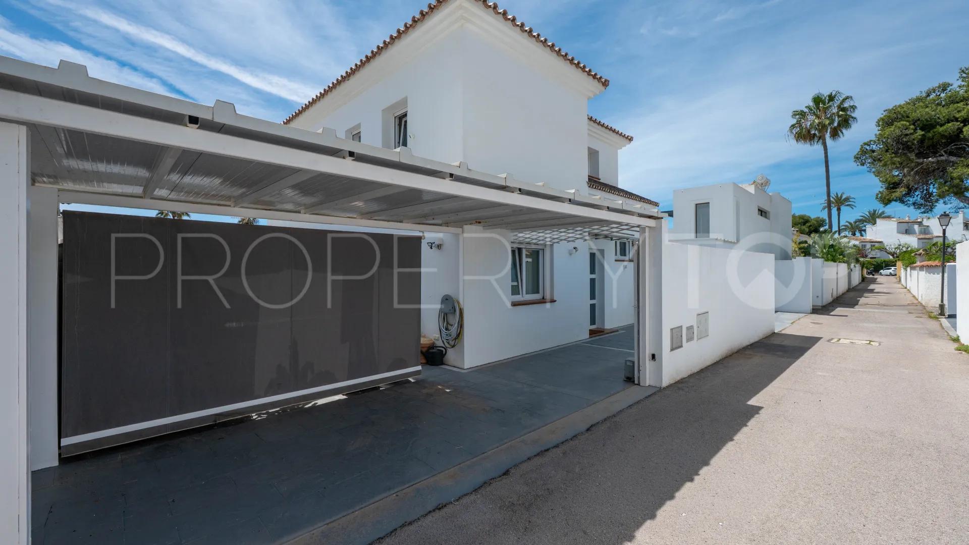 3 bedrooms villa in Beach Side New Golden Mile for sale