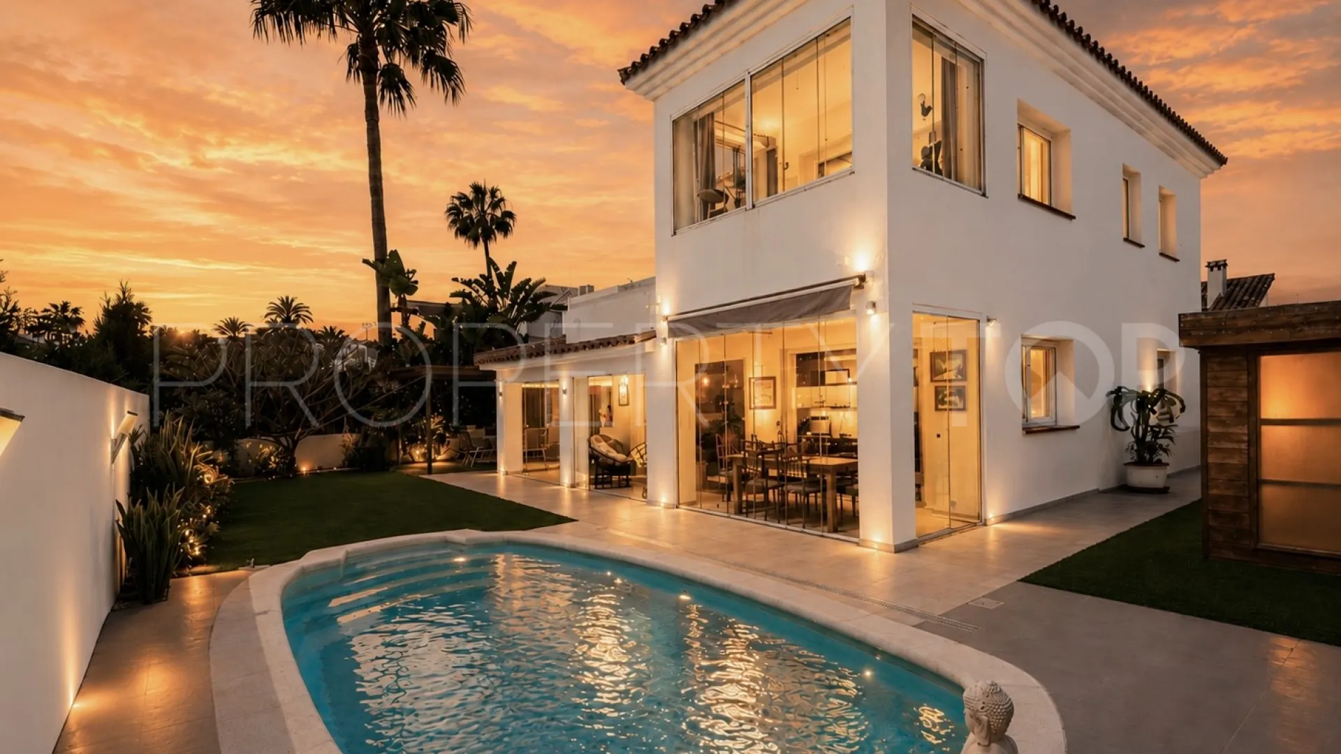 3 bedrooms villa in Beach Side New Golden Mile for sale