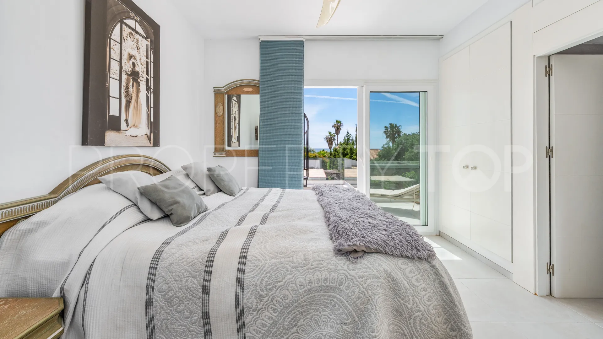 3 bedrooms villa in Beach Side New Golden Mile for sale