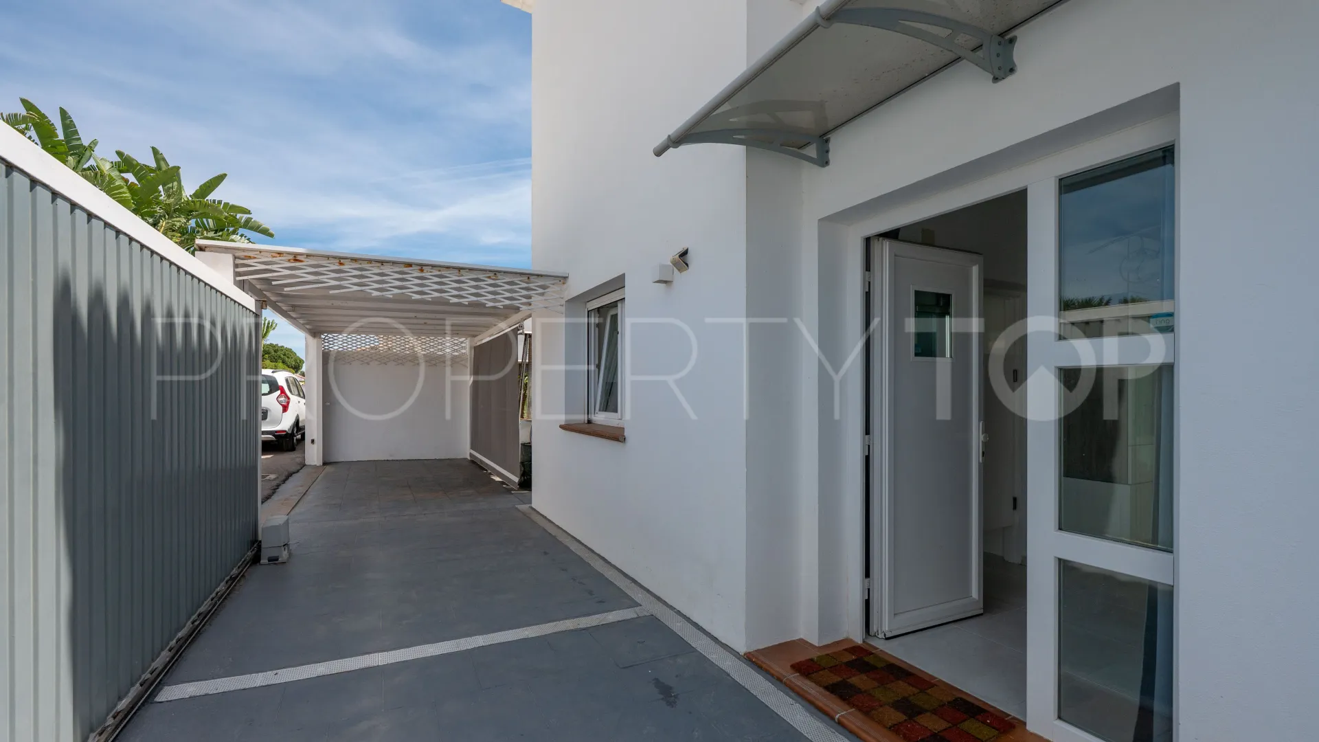 3 bedrooms villa in Beach Side New Golden Mile for sale