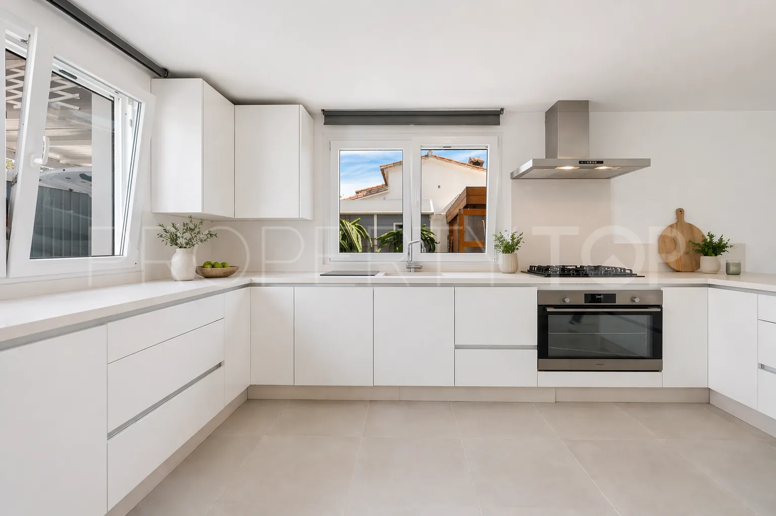 3 bedrooms villa in Beach Side New Golden Mile for sale