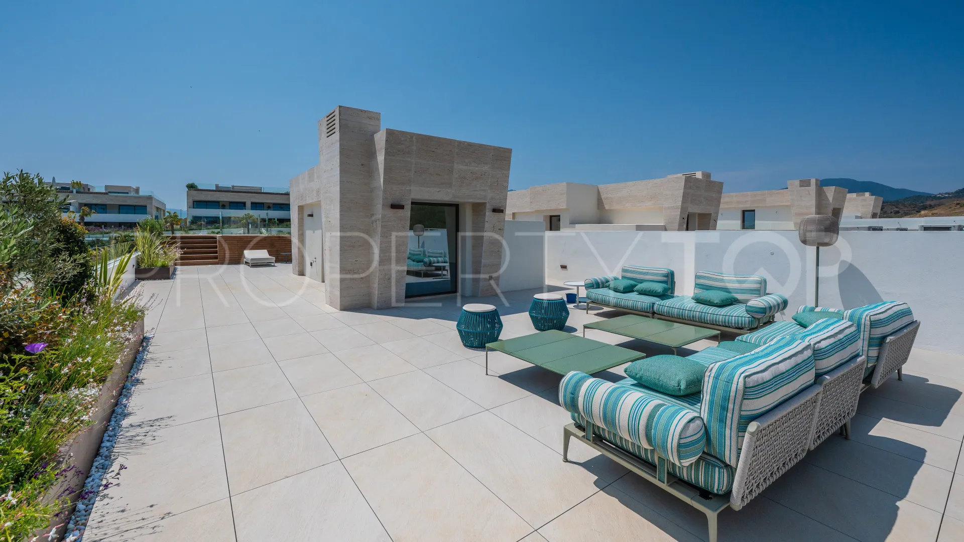 Atico duplex en venta de 3 dormitorios en Epic Marbella