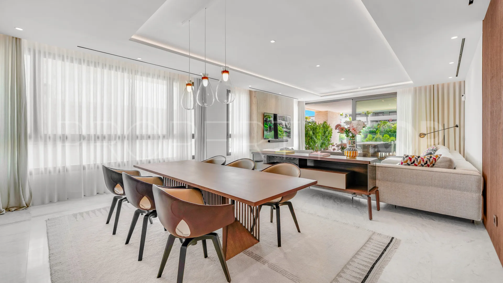 Atico duplex en venta de 3 dormitorios en Epic Marbella