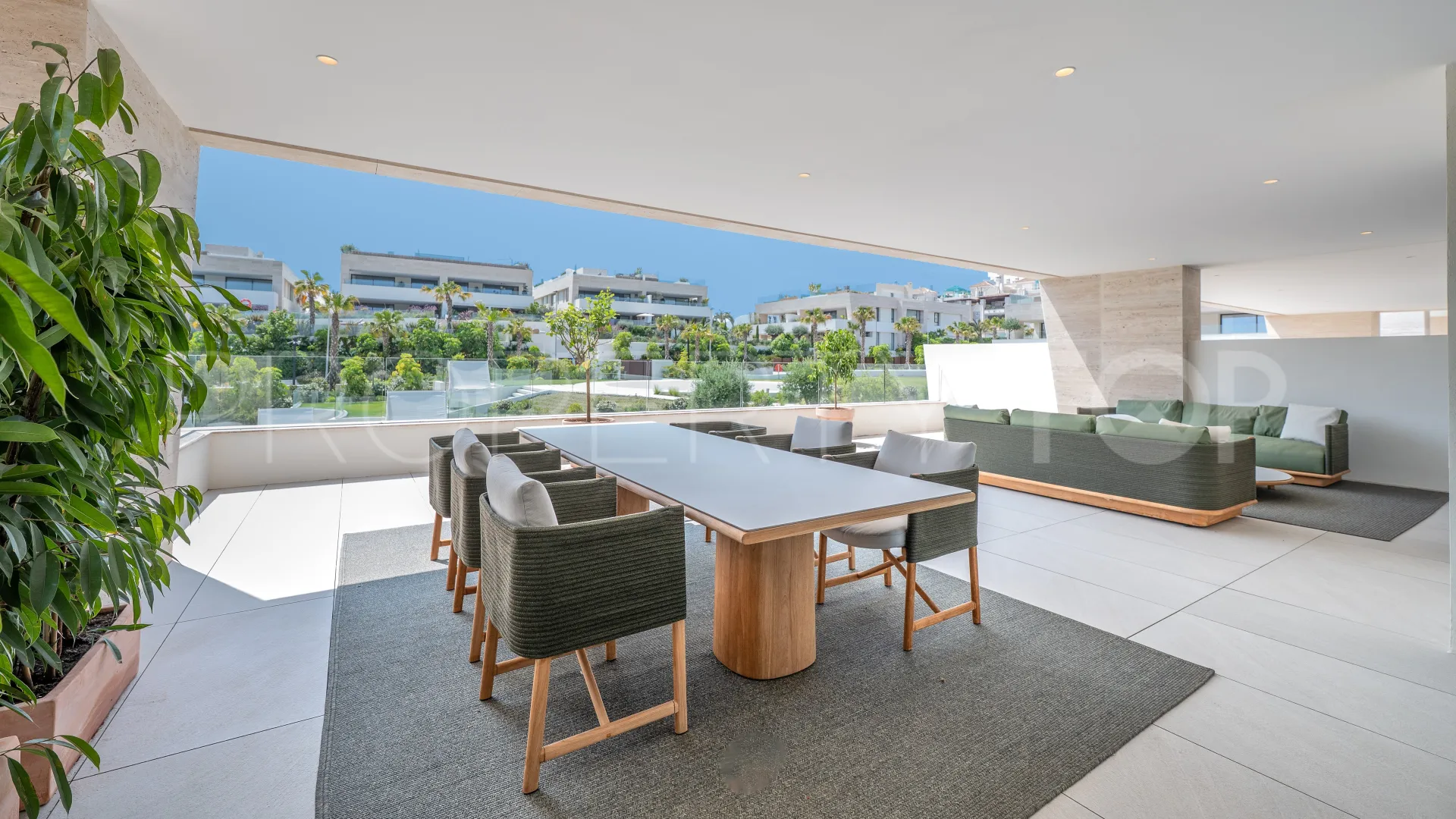 Atico duplex en venta de 3 dormitorios en Epic Marbella