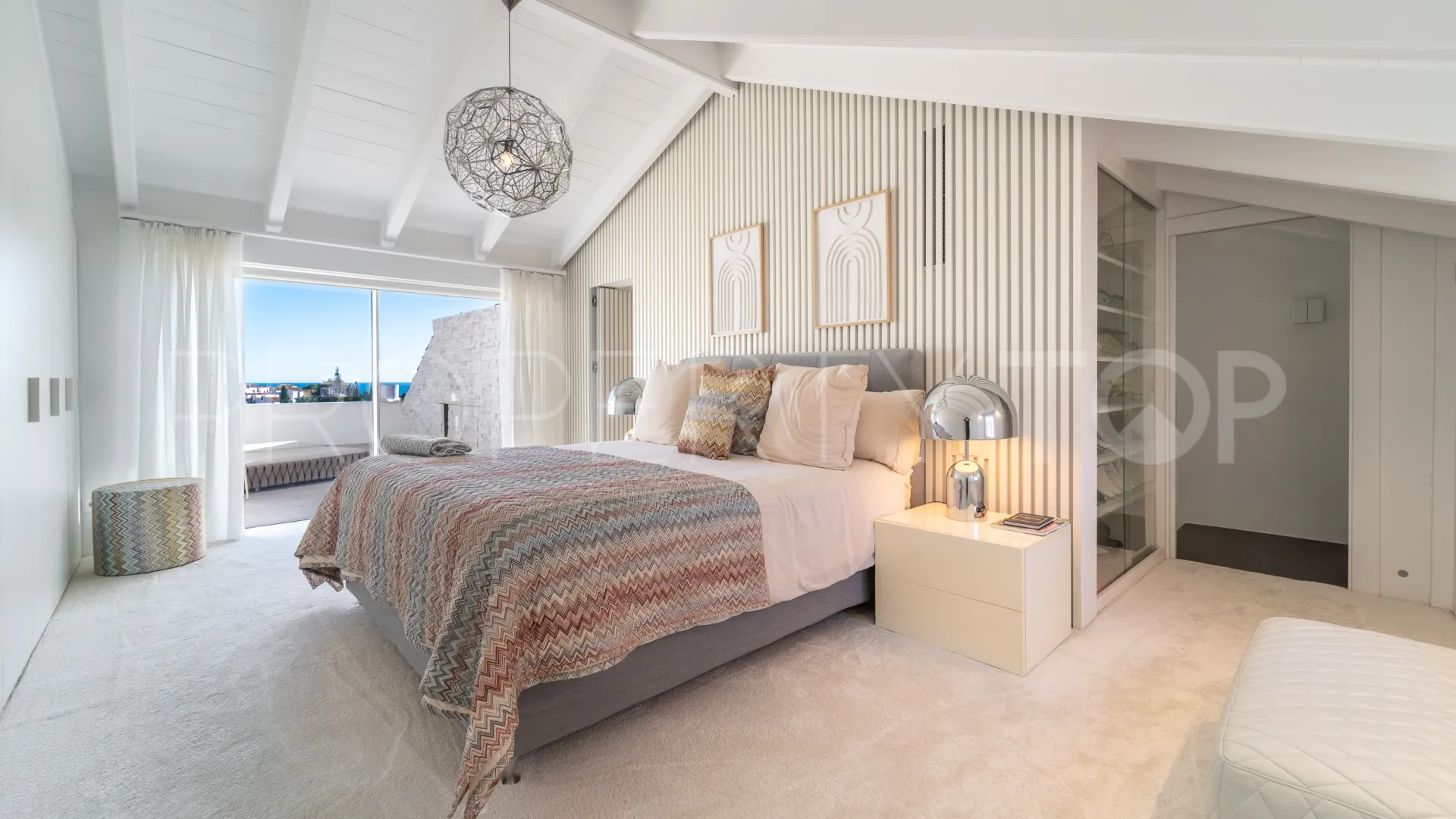 Duplex penthouse with 3 bedrooms for sale in Monte Paraiso