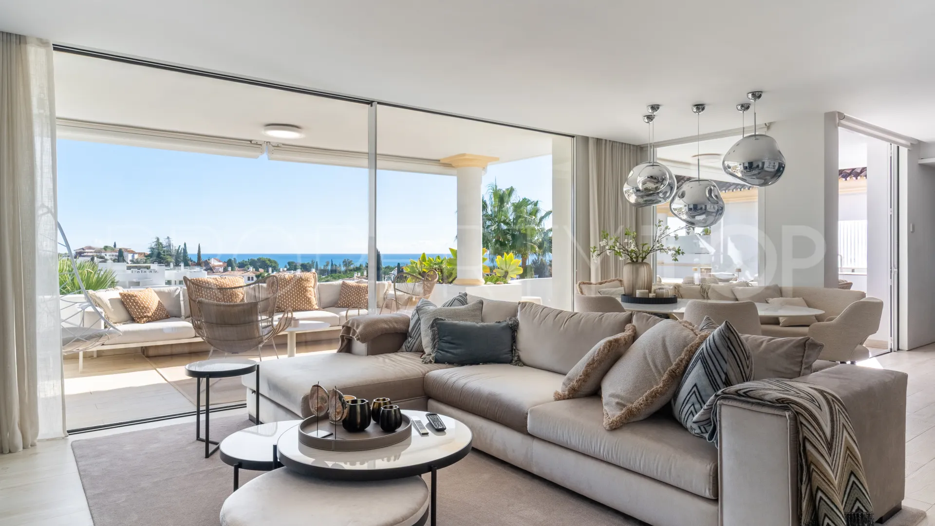 Duplex penthouse with 3 bedrooms for sale in Monte Paraiso