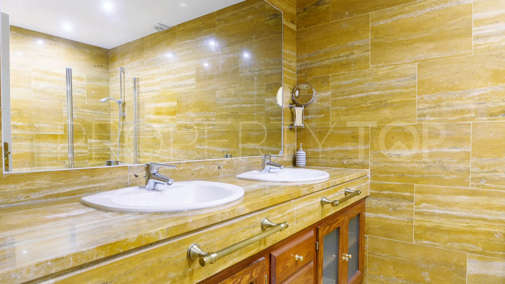 Buy El Embrujo Playa 2 bedrooms ground floor apartment