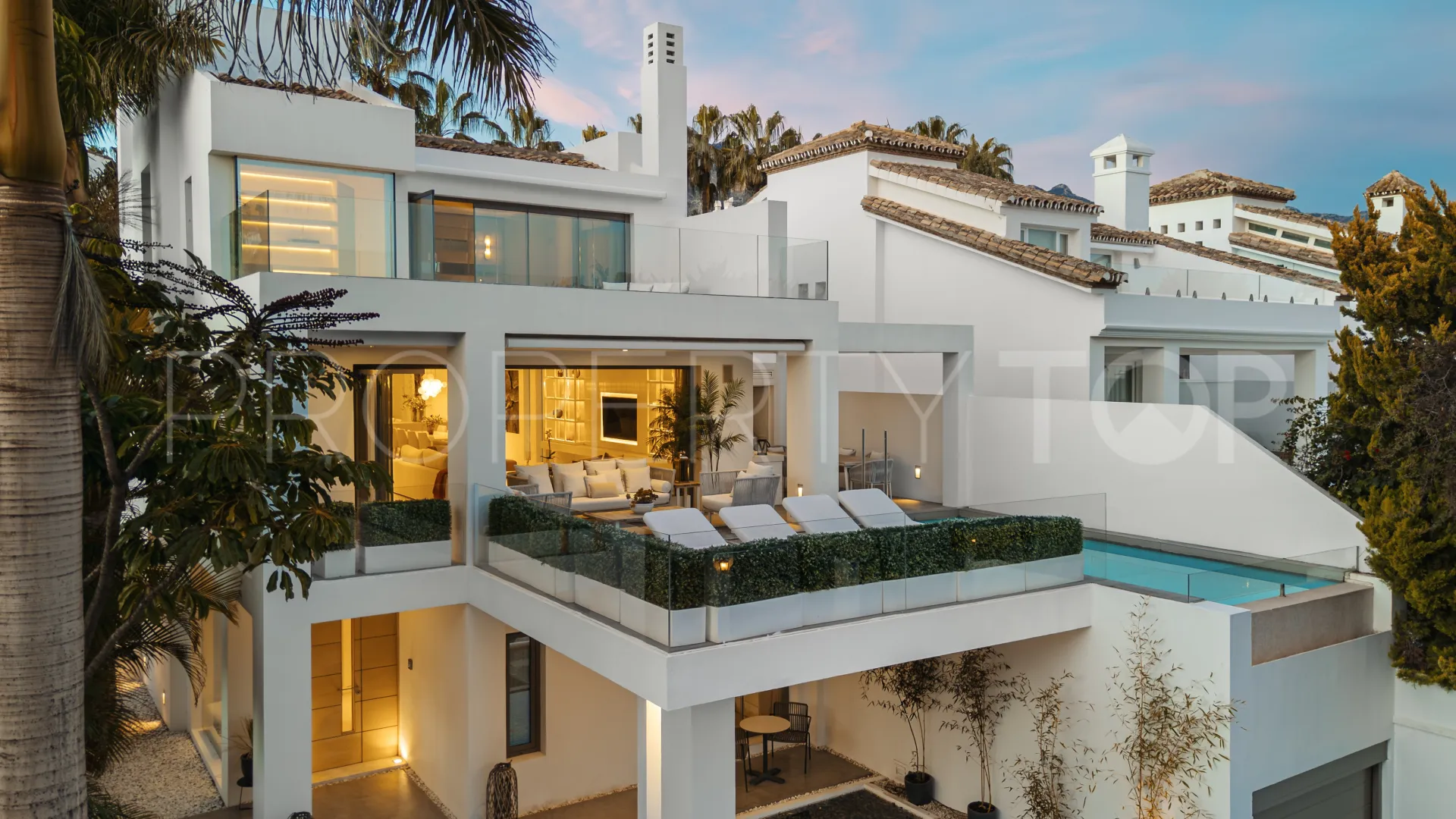 Puente Romano, villa pareada en venta