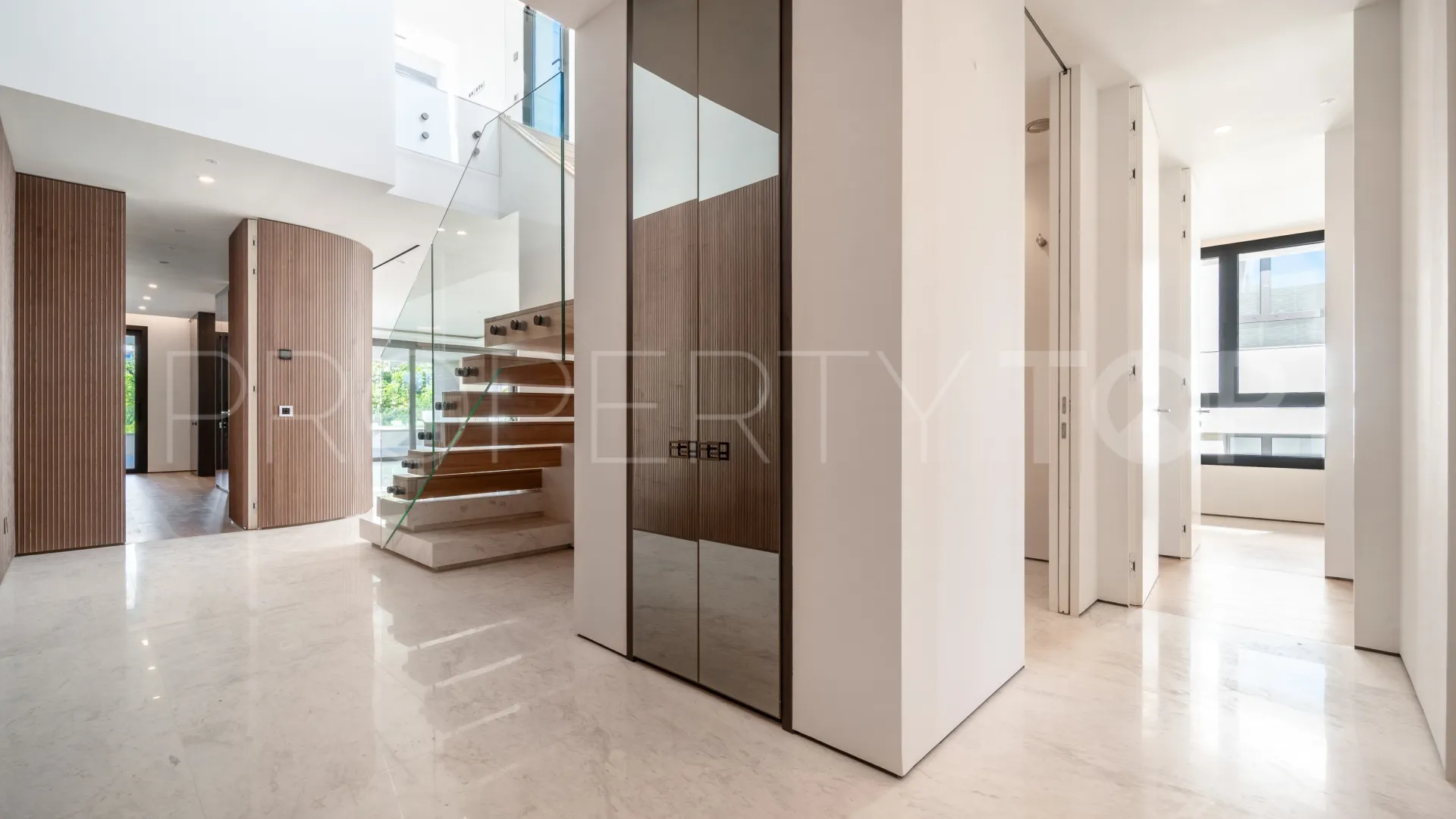 For sale duplex penthouse in Epic Marbella