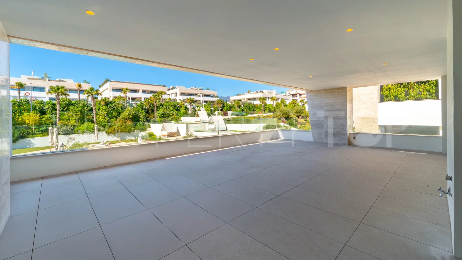 For sale duplex penthouse in Epic Marbella