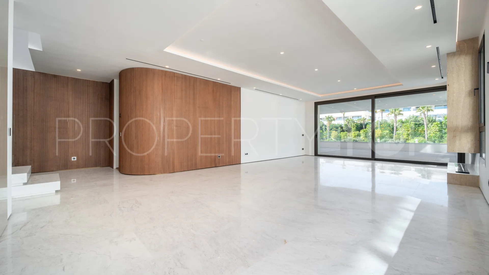 For sale duplex penthouse in Epic Marbella