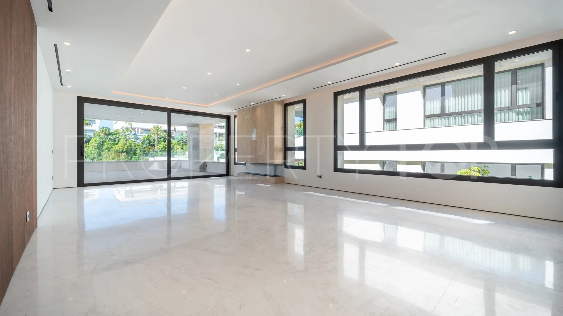 For sale duplex penthouse in Epic Marbella