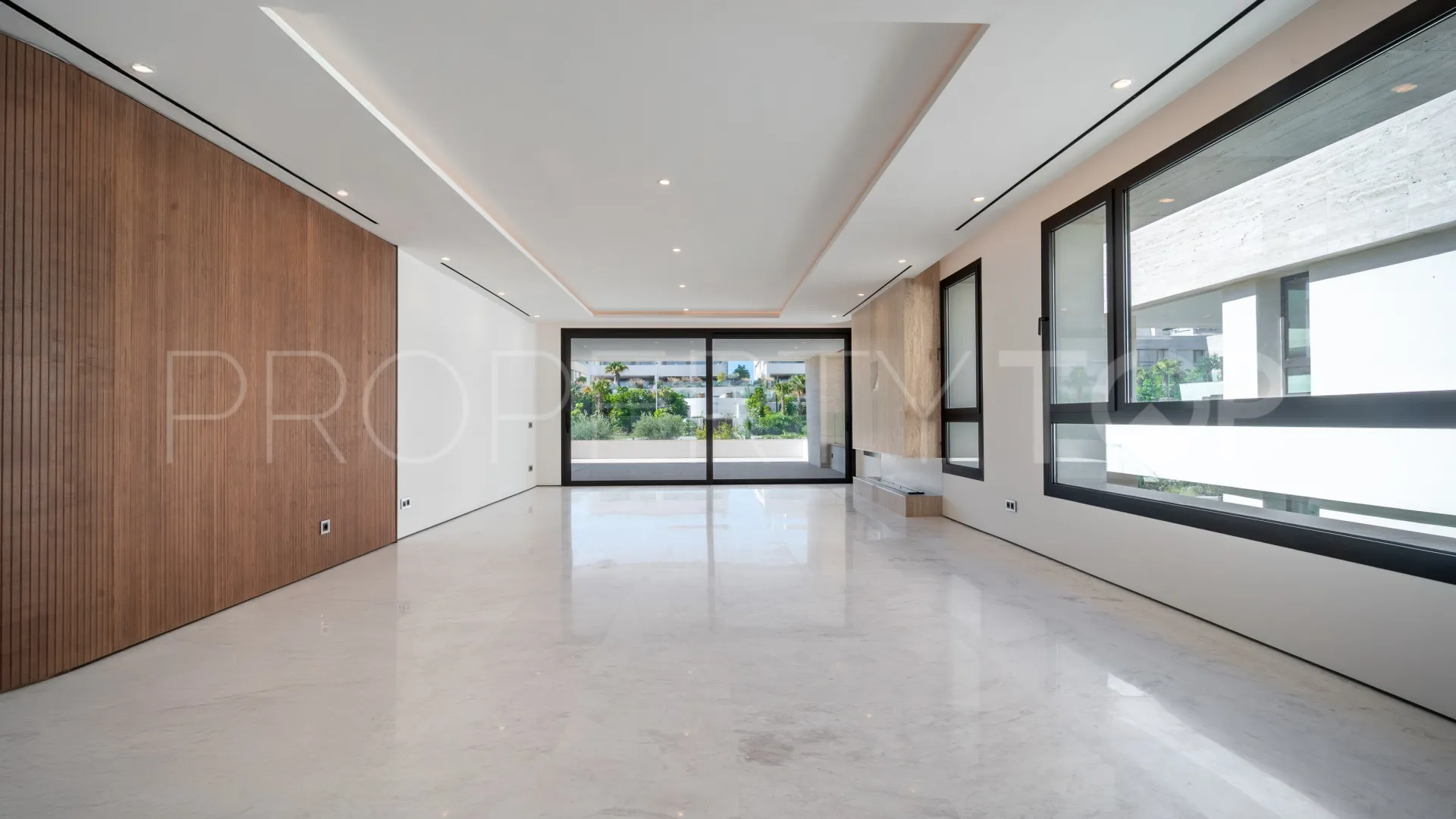 For sale duplex penthouse in Epic Marbella