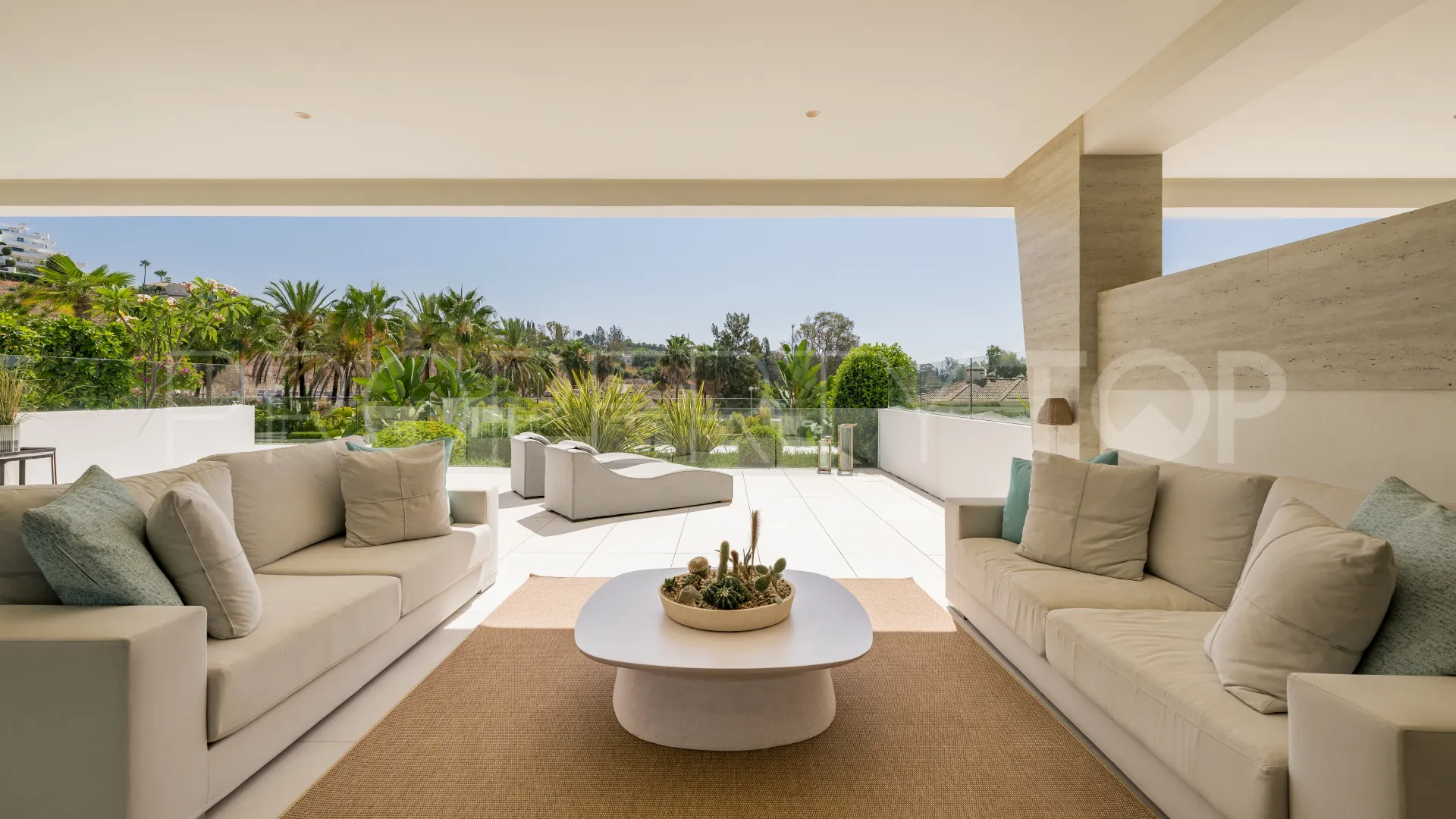 4 bedrooms Epic Marbella ground floor apartment for sale