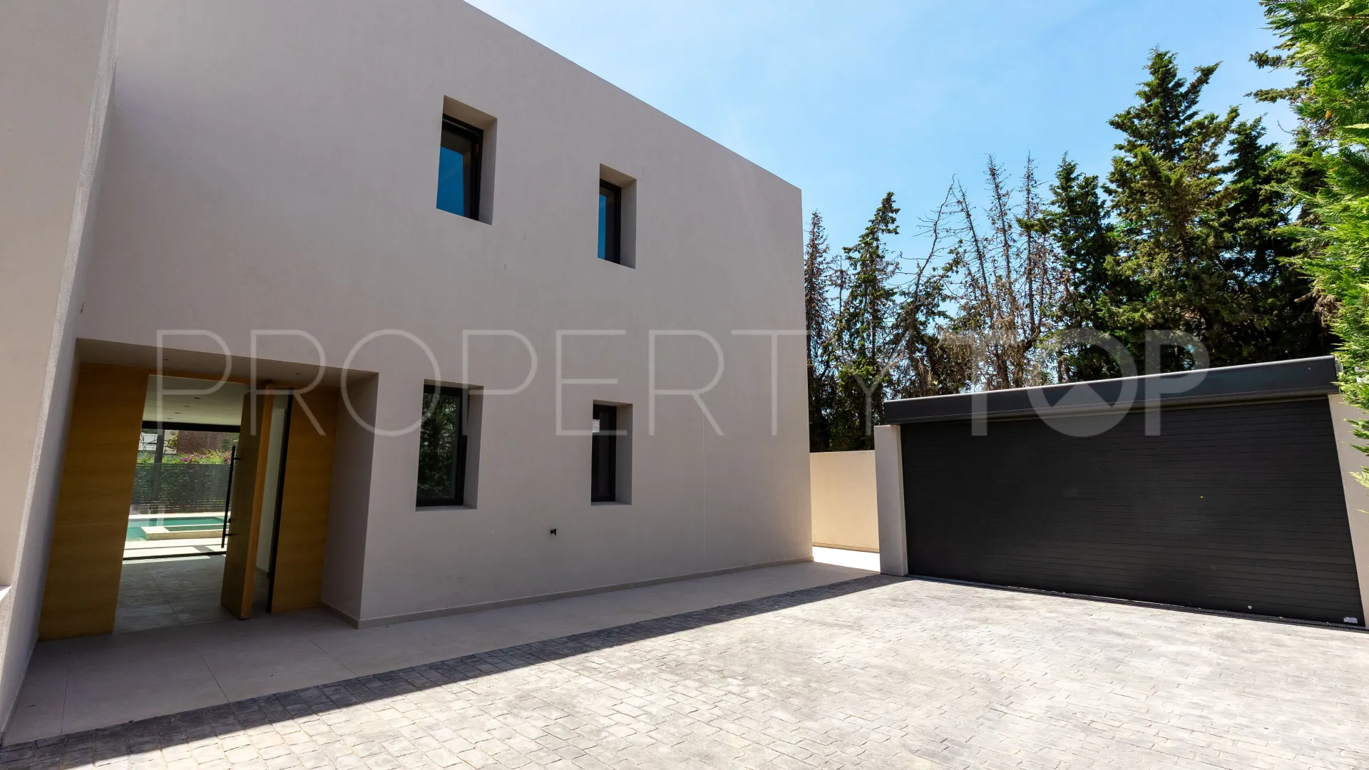 Villa con 8 dormitorios a la venta en Cortijo Blanco