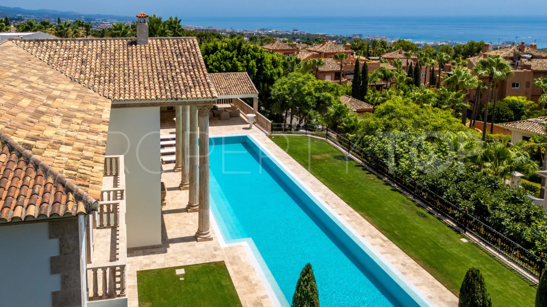 Villa a la venta en Sierra Blanca con 10 dormitorios
