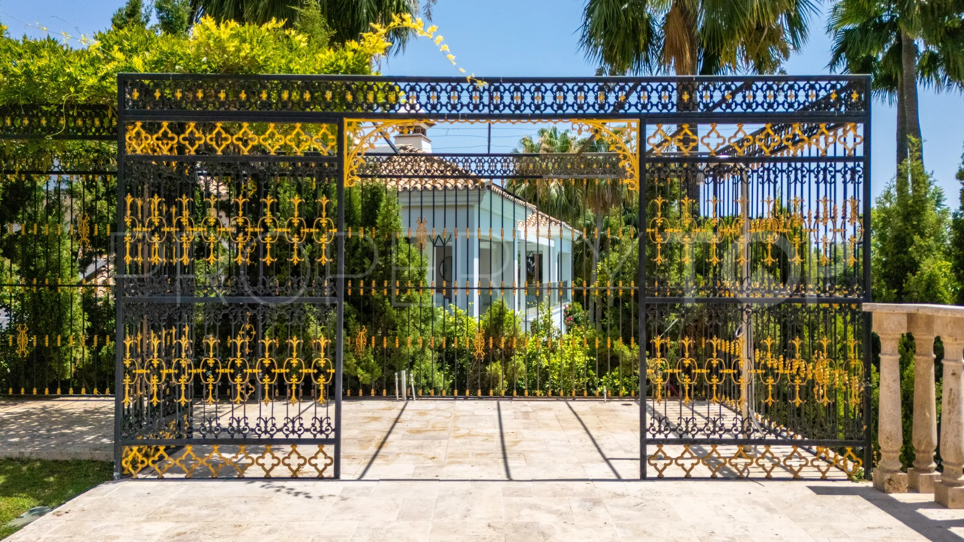 Villa a la venta en Sierra Blanca con 10 dormitorios
