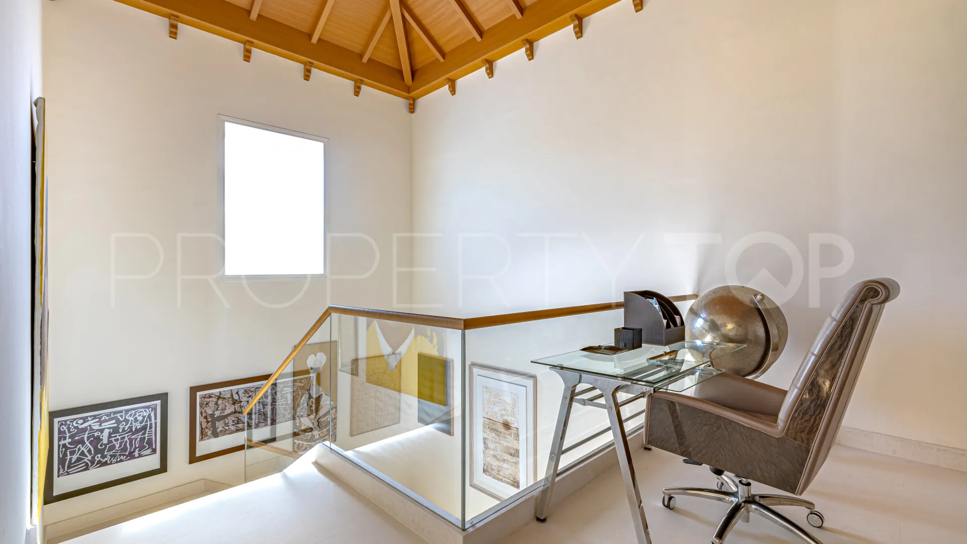 For sale villa with 7 bedrooms in Guadalmina Alta